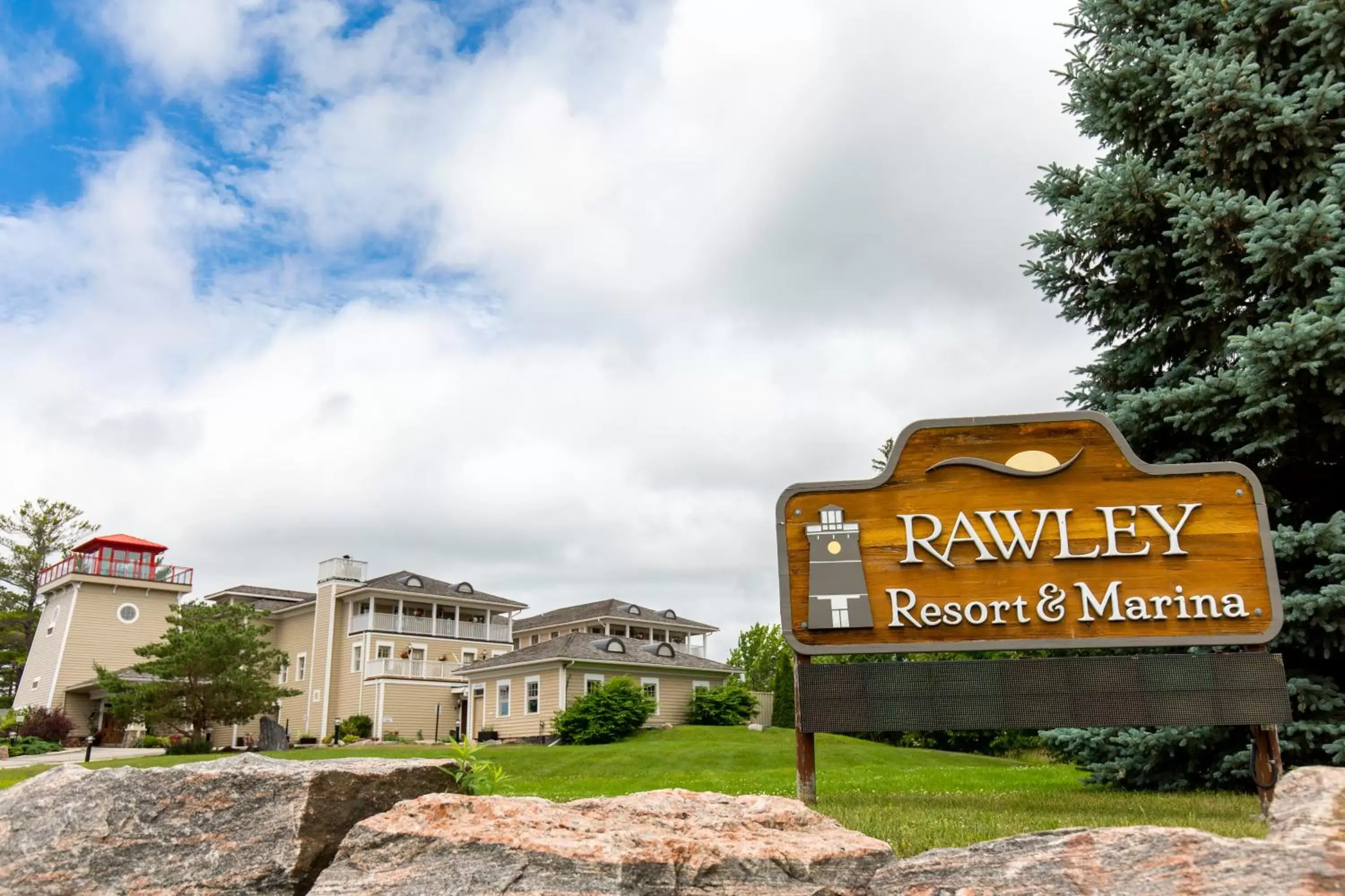 Property Building in Rawley Resort, Spa & Marina