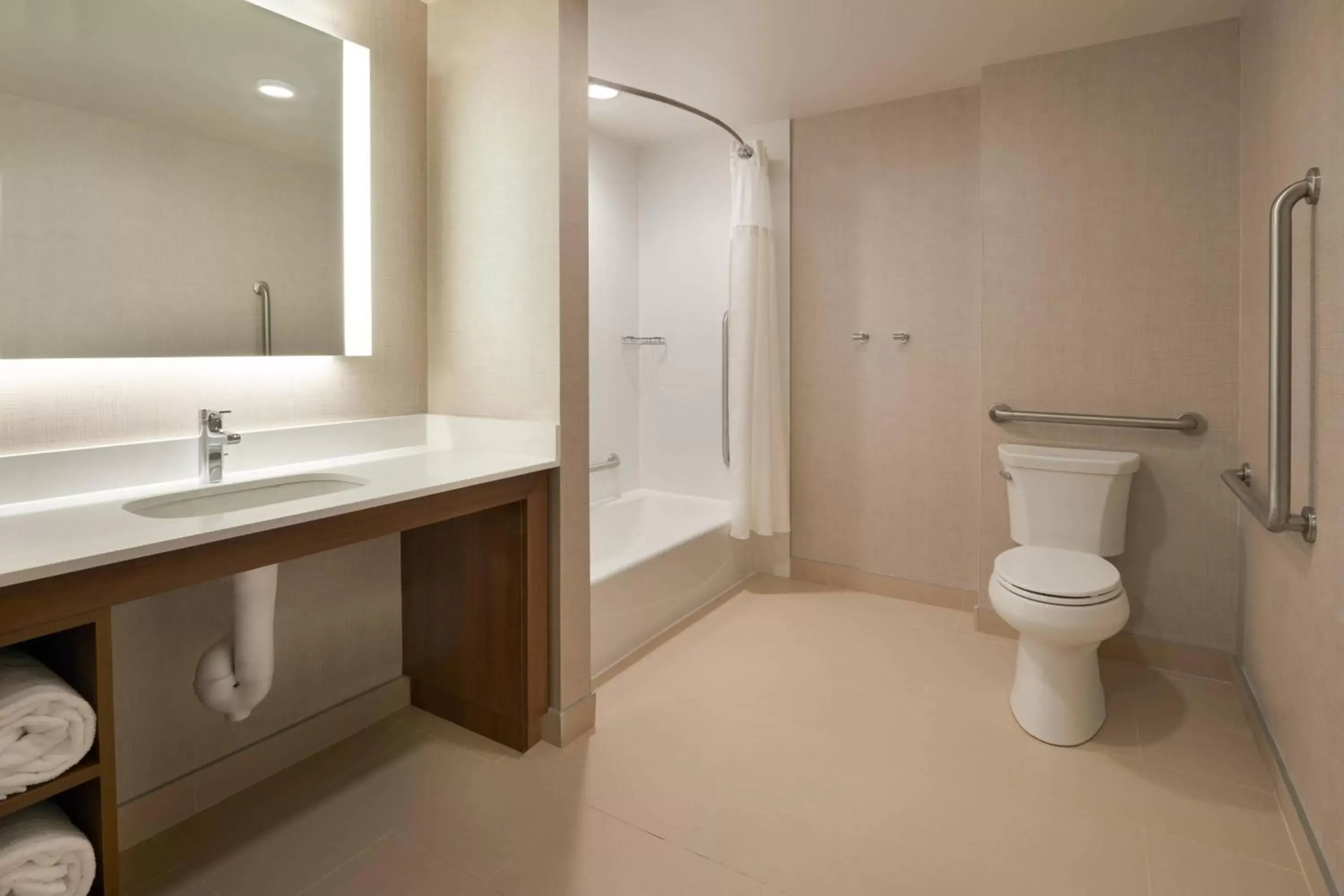 Bathroom in Residence Inn by Marriott Toronto Mississauga Southwest