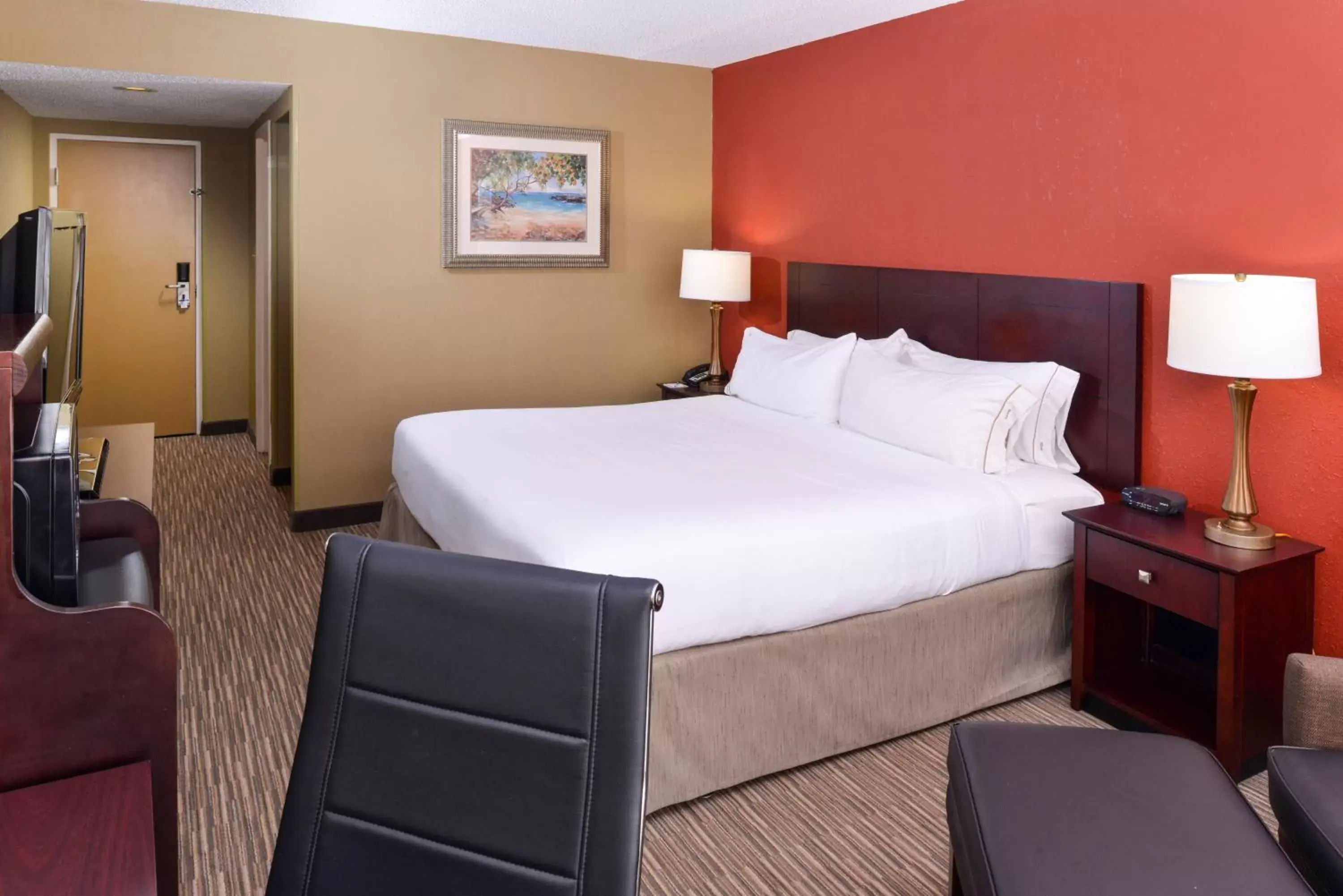 Photo of the whole room, Bed in Holiday Inn Express Hotel Clearwater East - ICOT Center, an IHG Hotel