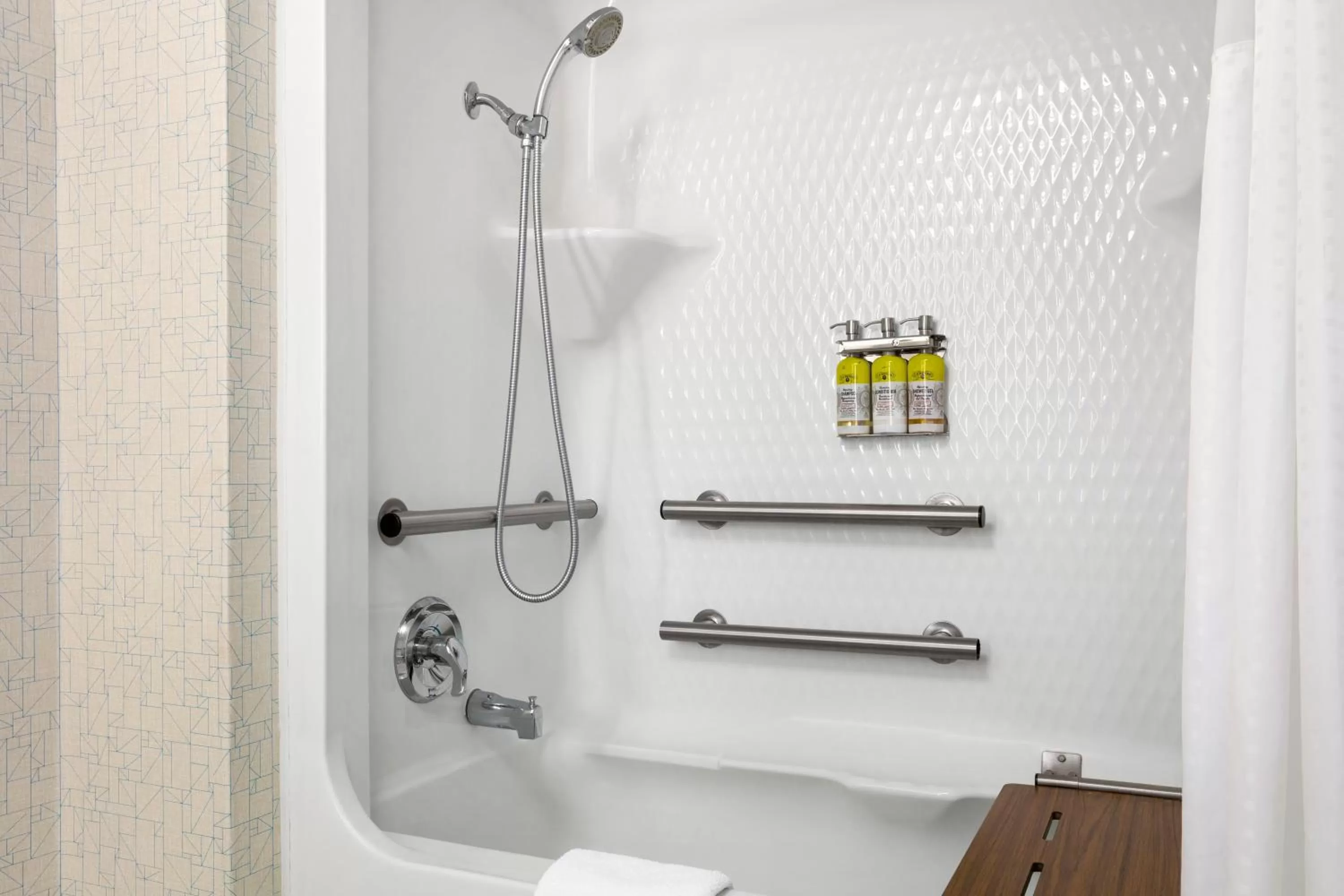 Holiday Inn Express & Suites Philadelphia - Mt Laurel by IHG