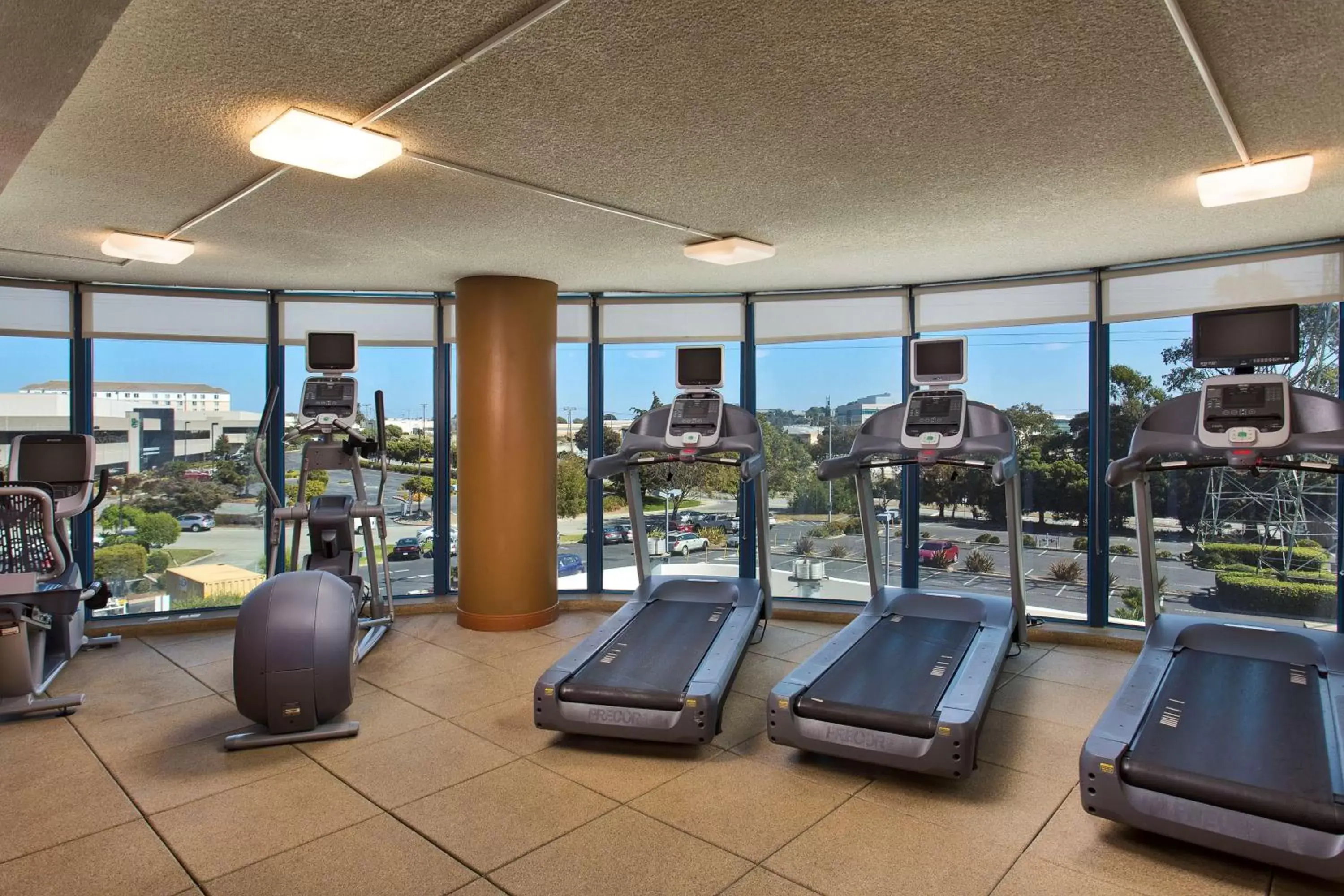 Fitness centre/facilities, Fitness Center/Facilities in Embassy Suites San Francisco Airport - South San Francisco