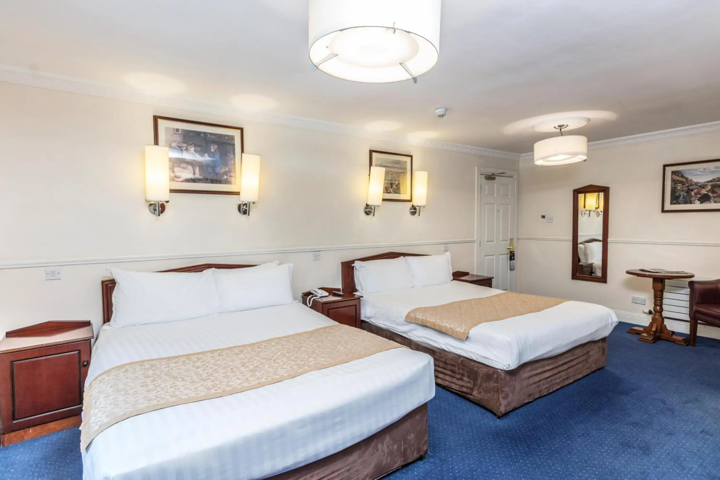 Bedroom, Bed in The Lansdowne Hotel