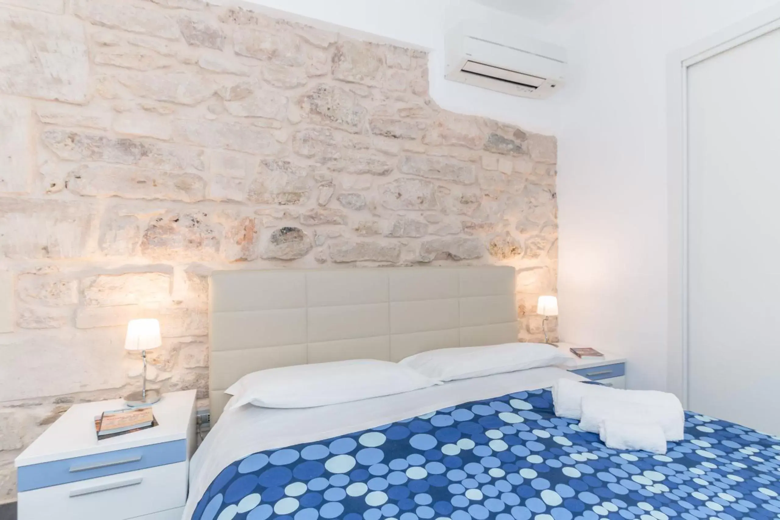 Bedroom, Bed in B&B Bianco E Blu