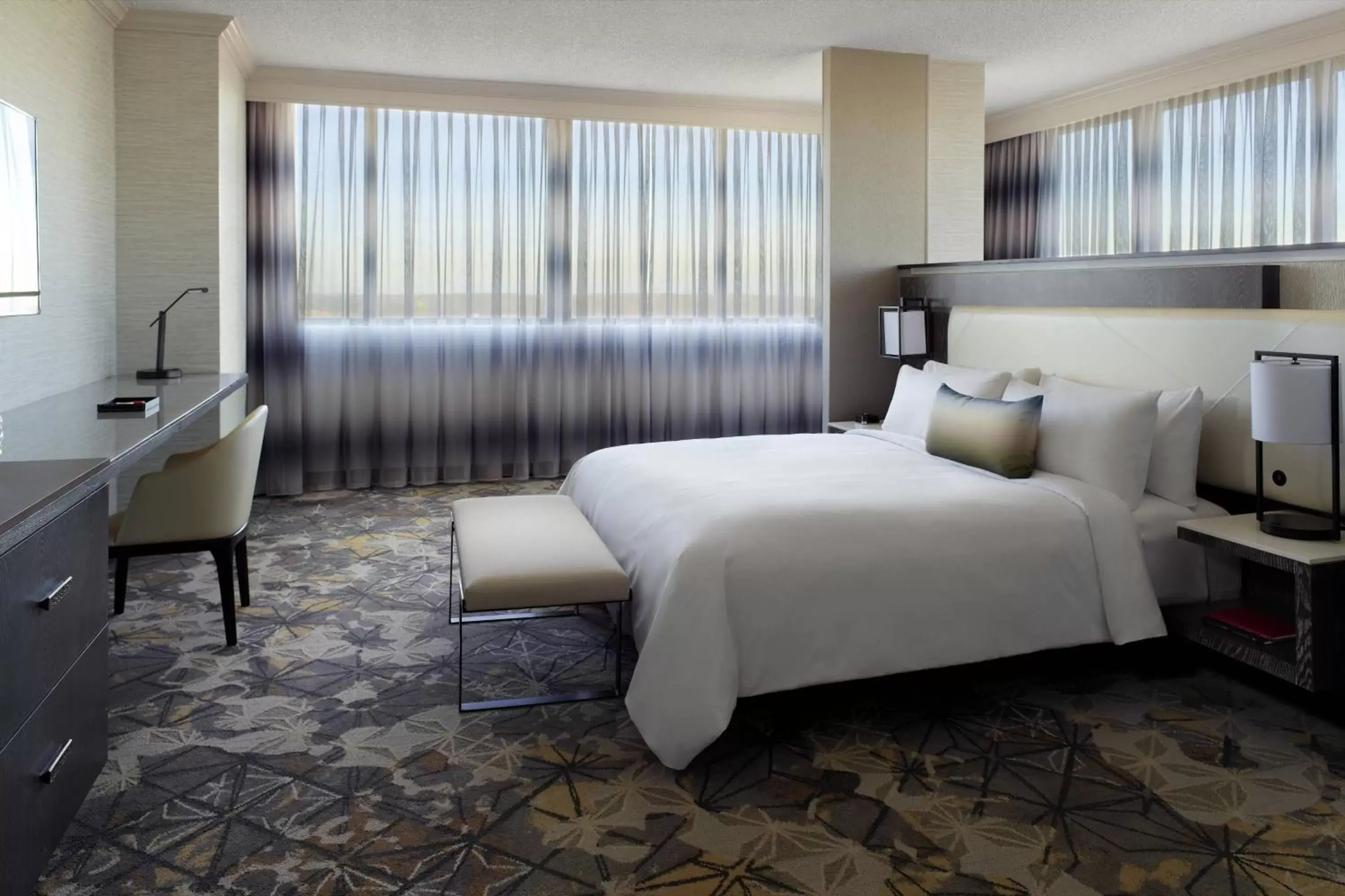 Bedroom, Bed in Atlanta Airport Marriott
