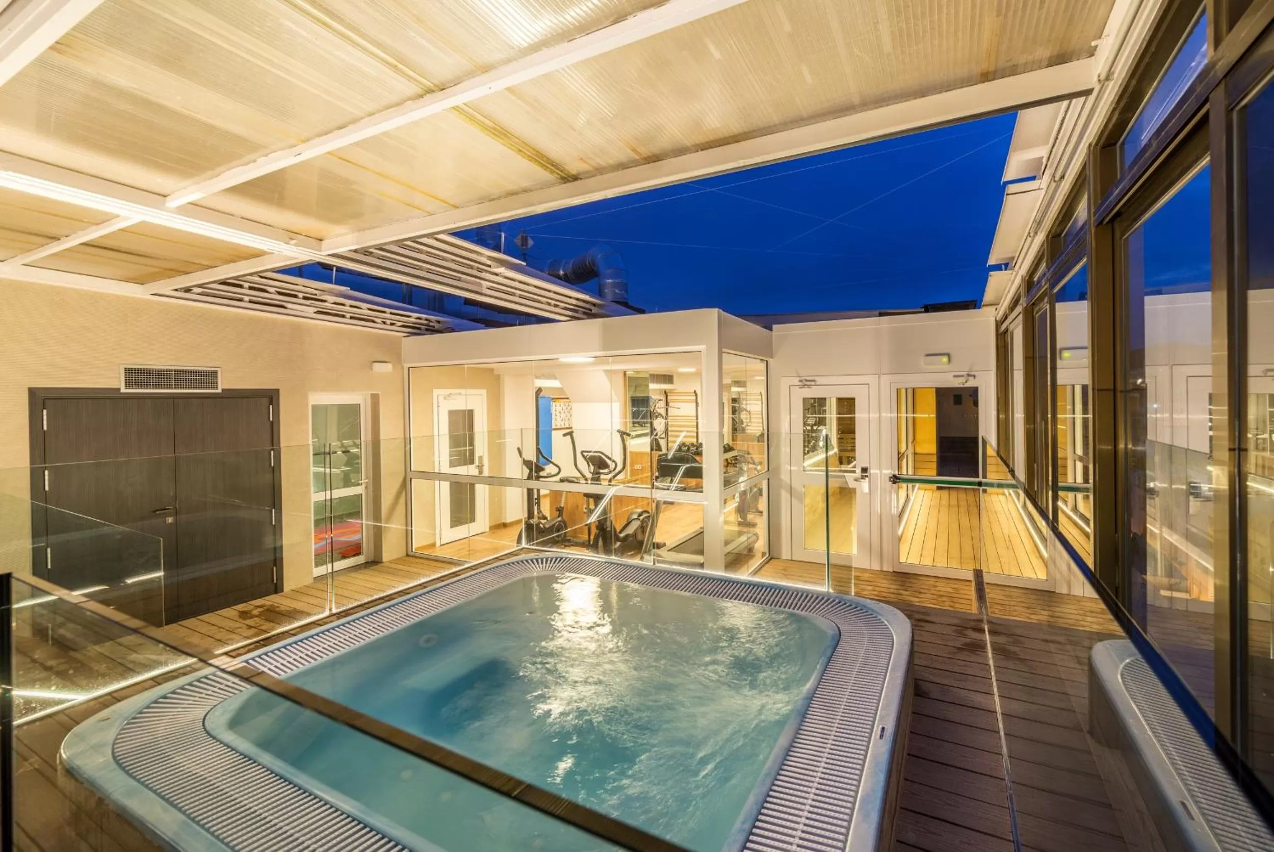 Hot Tub in Hotel Marsol