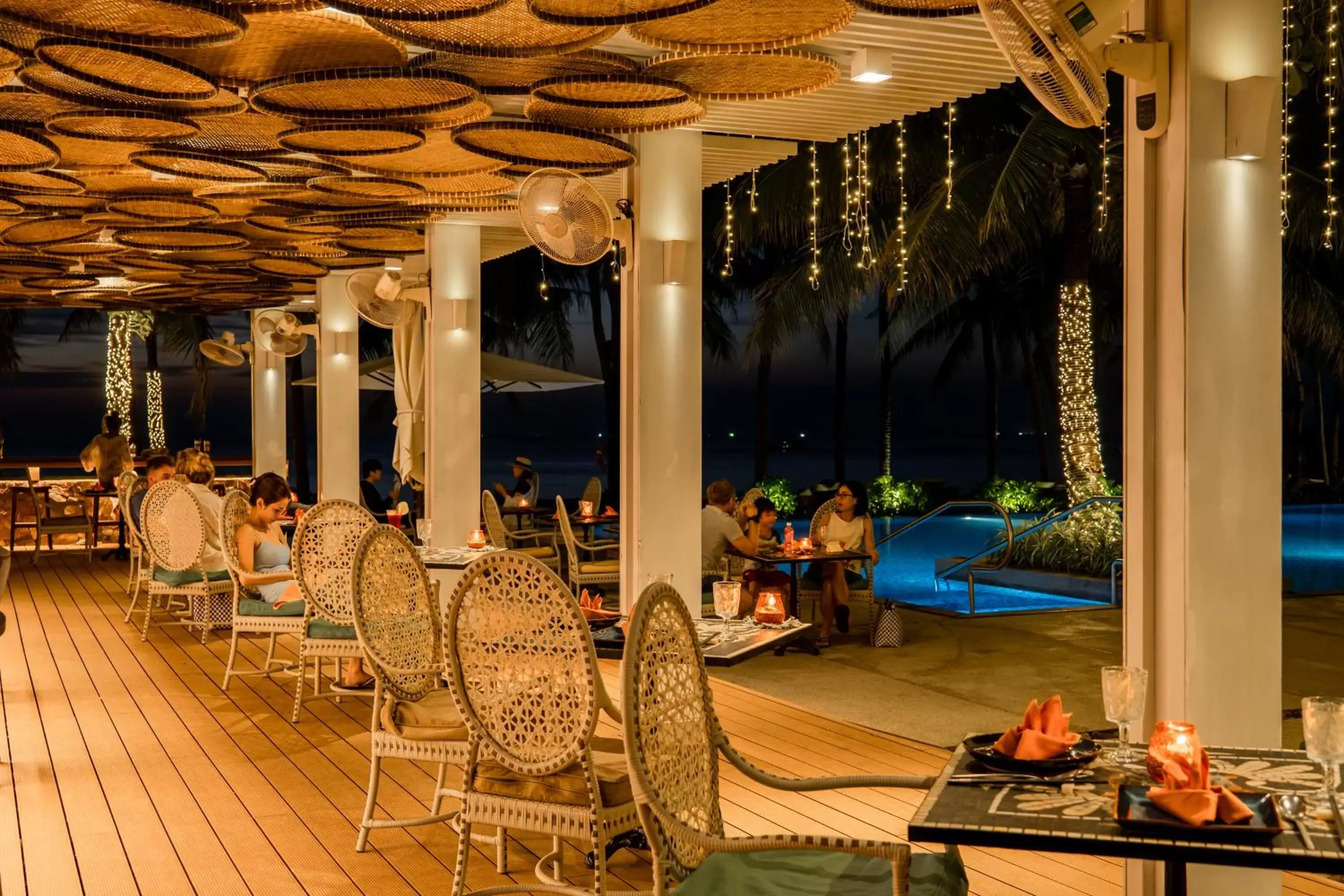 Restaurant/Places to Eat in Salinda Resort Phu Quoc - Sparkling Wine Breakfast