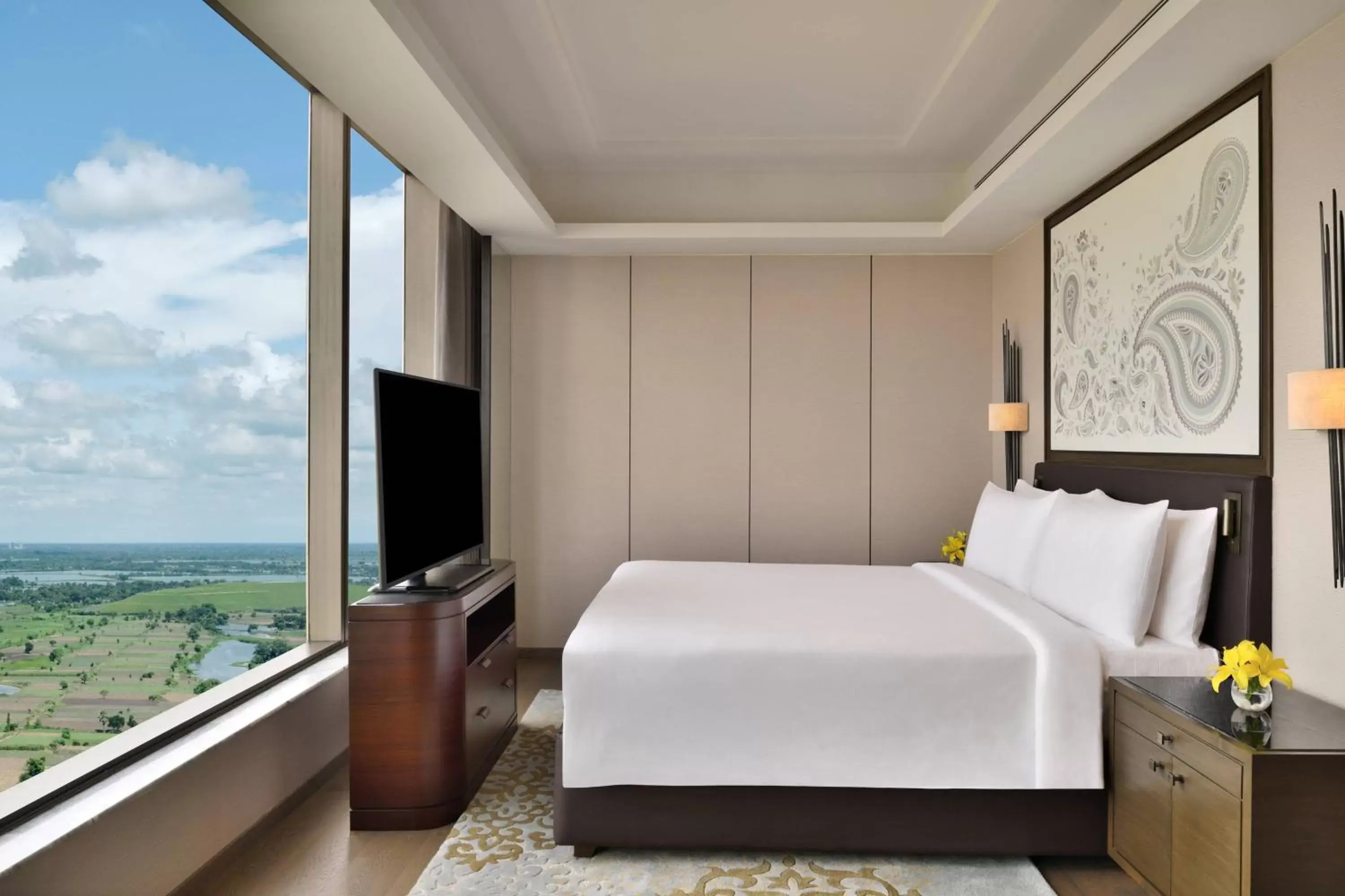 Bedroom in JW Marriott Hotel Kolkata