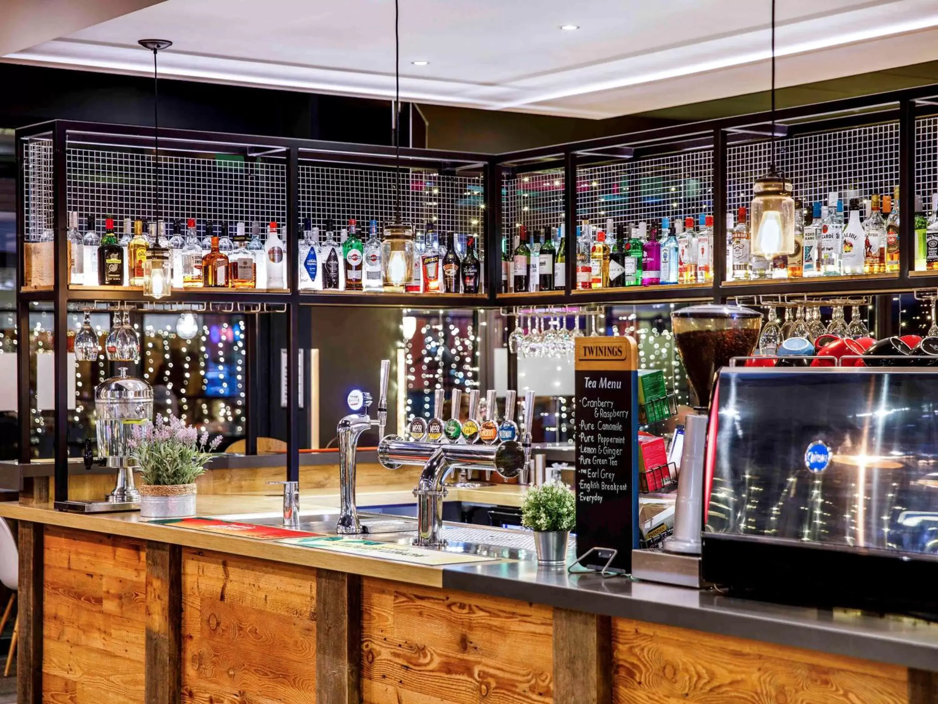 Lounge or bar, Lounge/Bar in ibis Bristol Centre