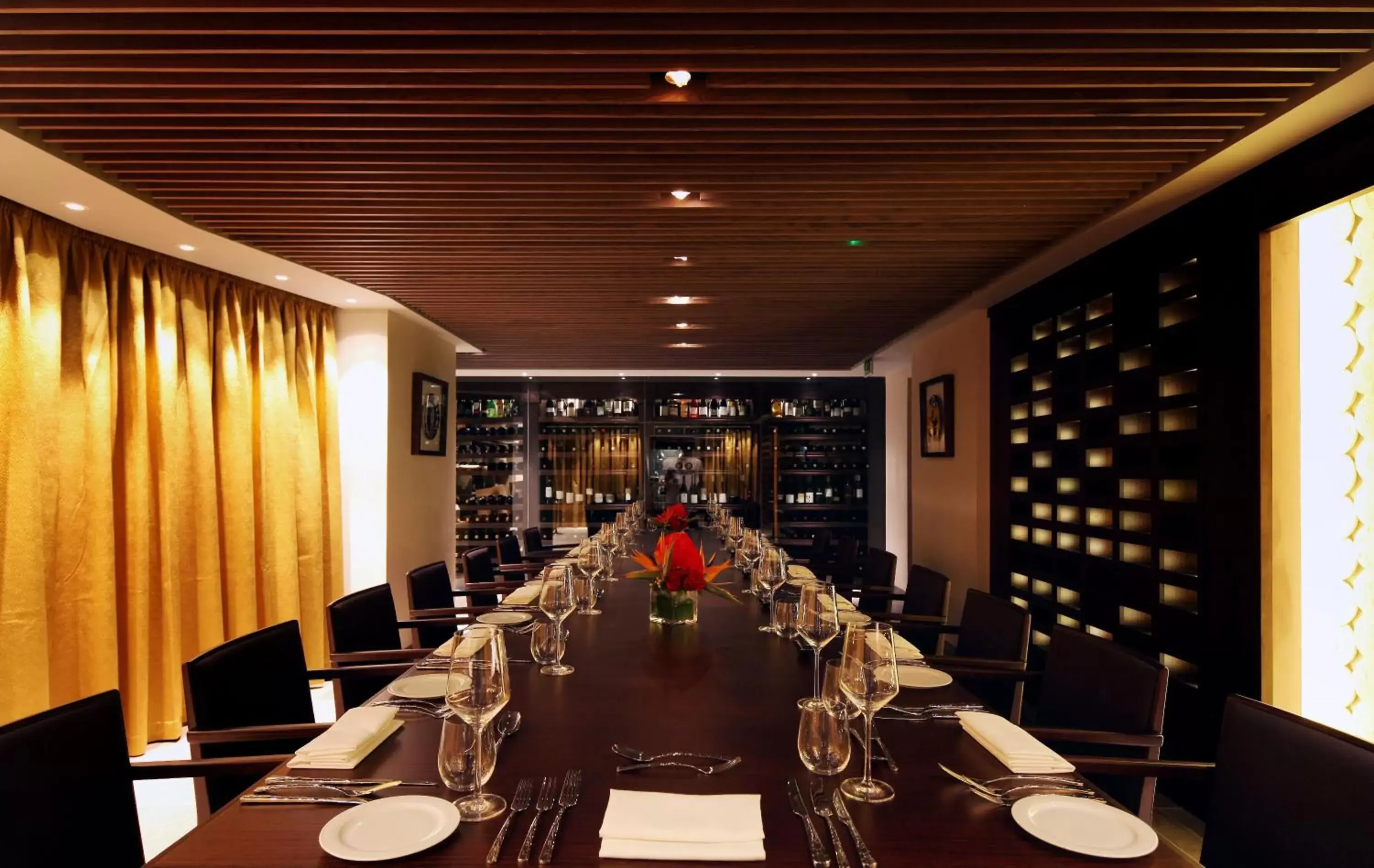 Restaurant/Places to Eat in Taj 51 Buckingham Gate Suites and Residences