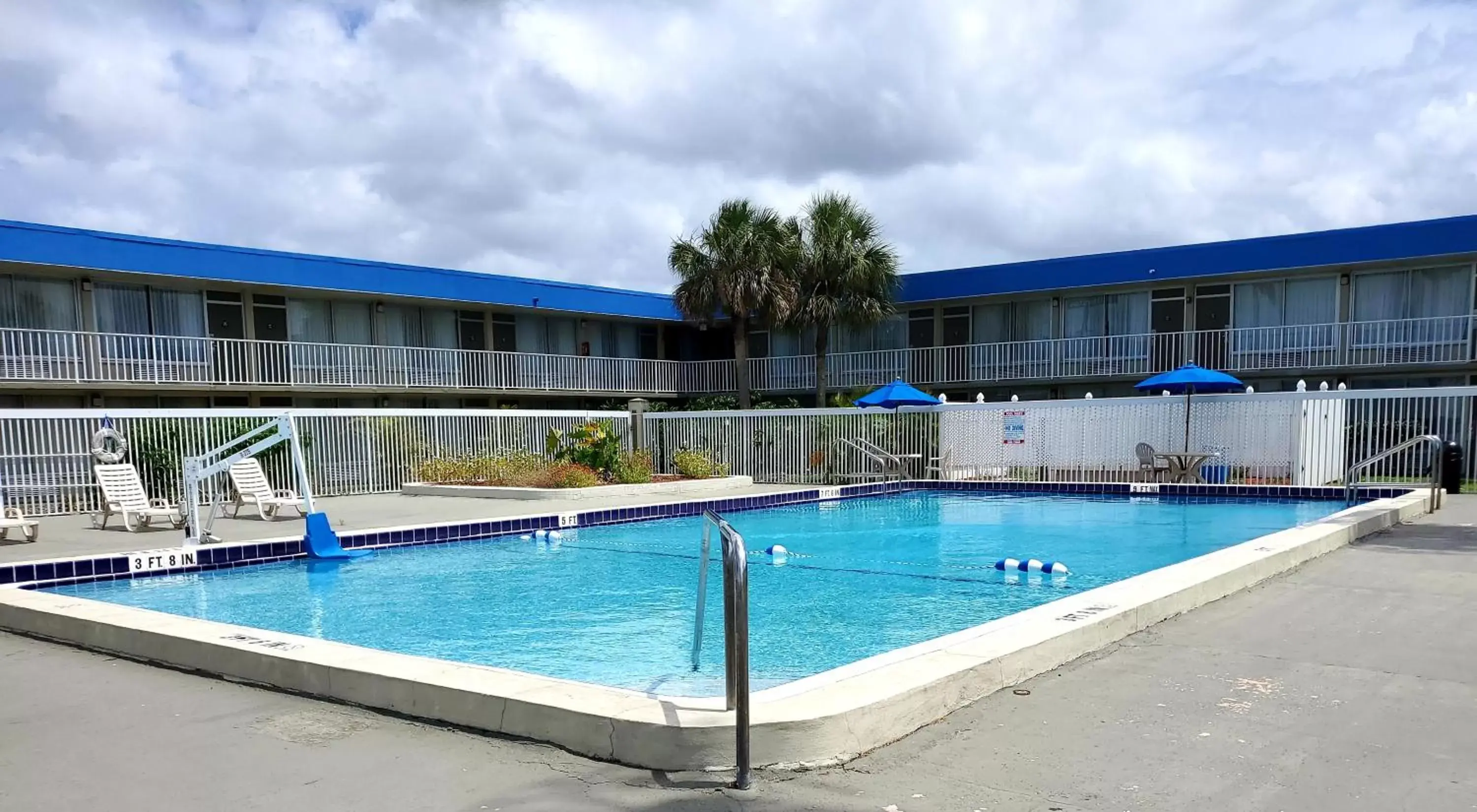 Property Building in Days Inn by Wyndham Titusville Kennedy Space Center