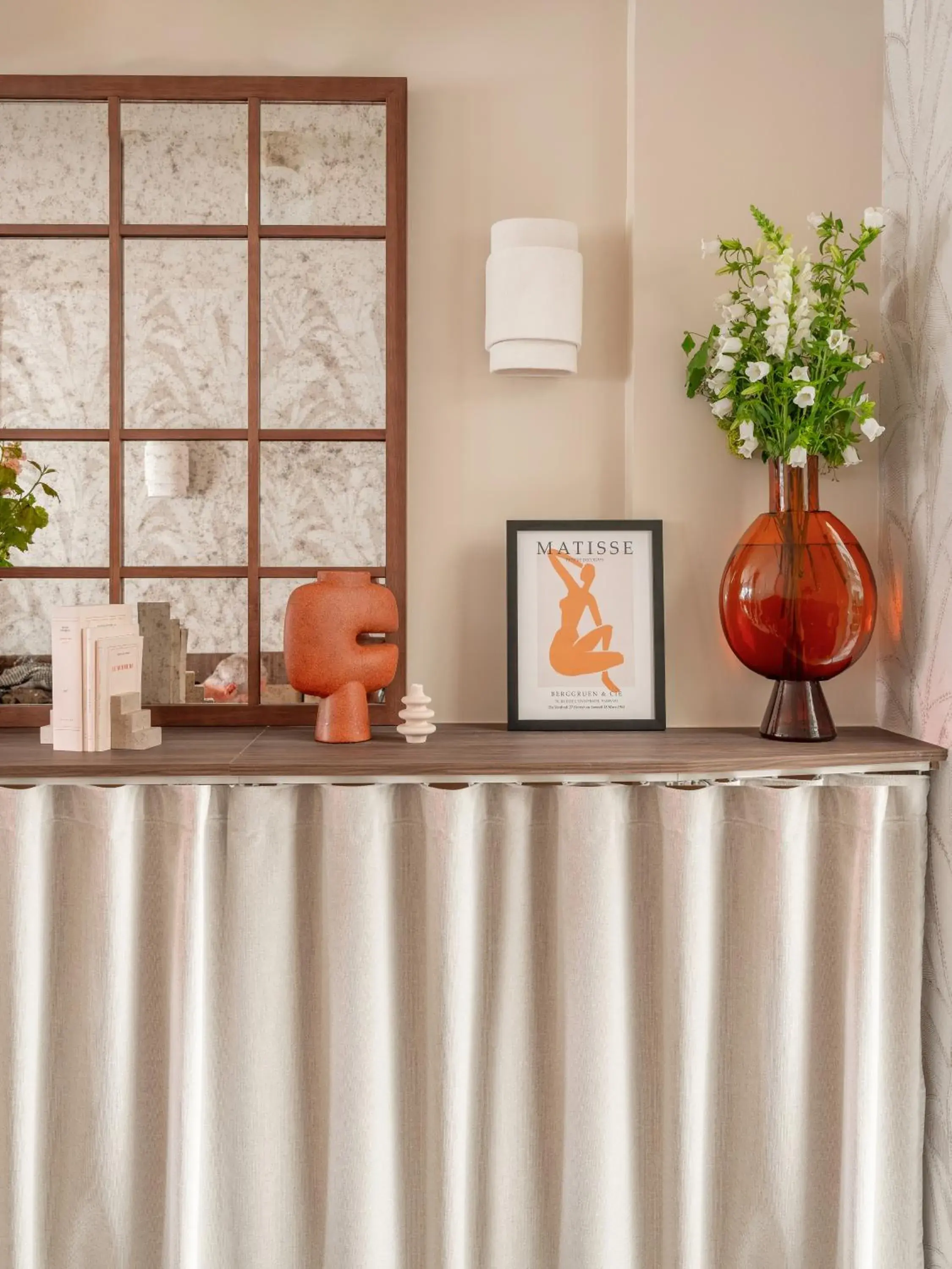 Lobby or reception in Hôtel BASSS Lobby or reception in Hôtel BASSS