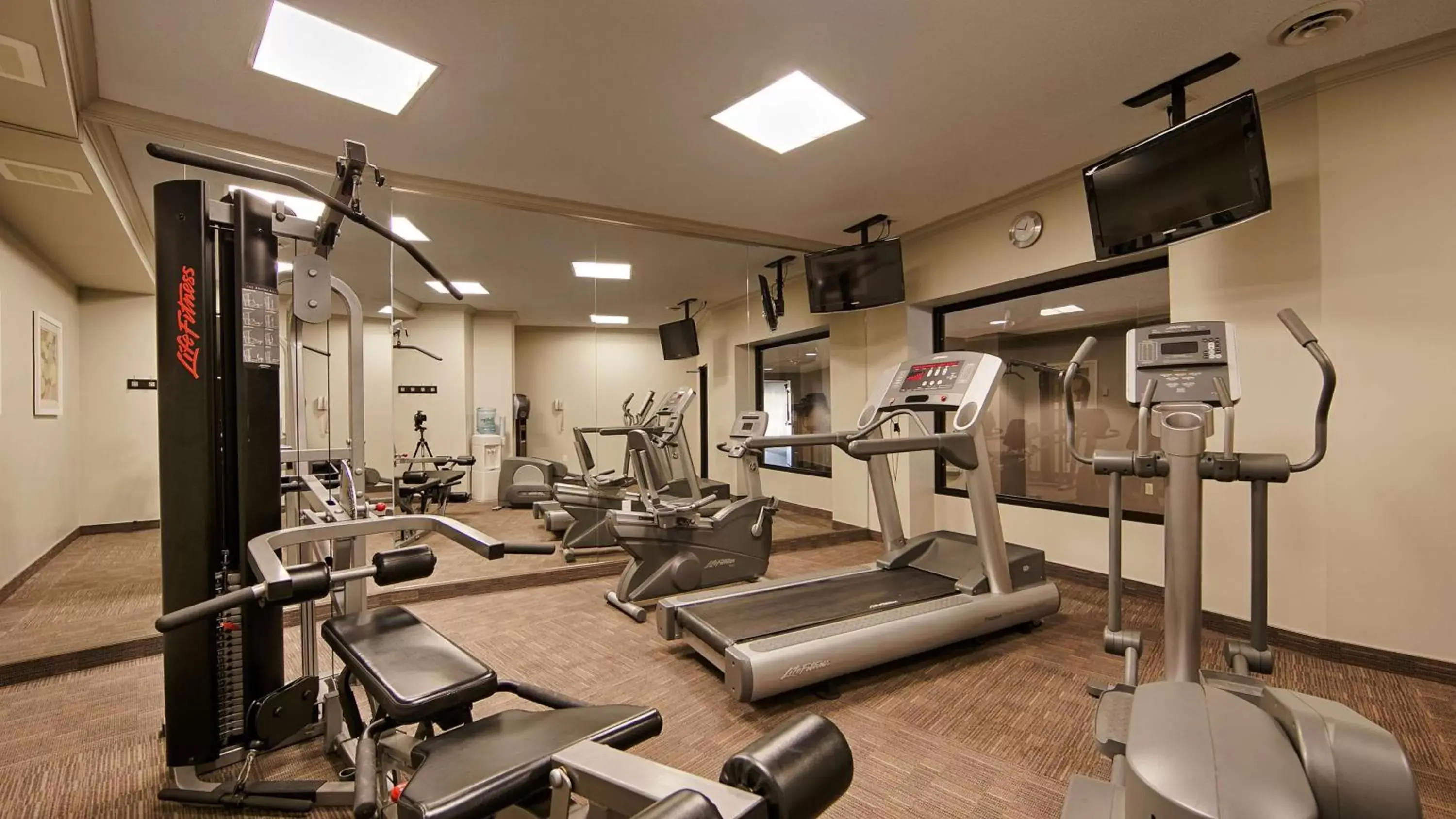 Fitness centre/facilities, Fitness Center/Facilities in Best Western Plus Guildwood Inn