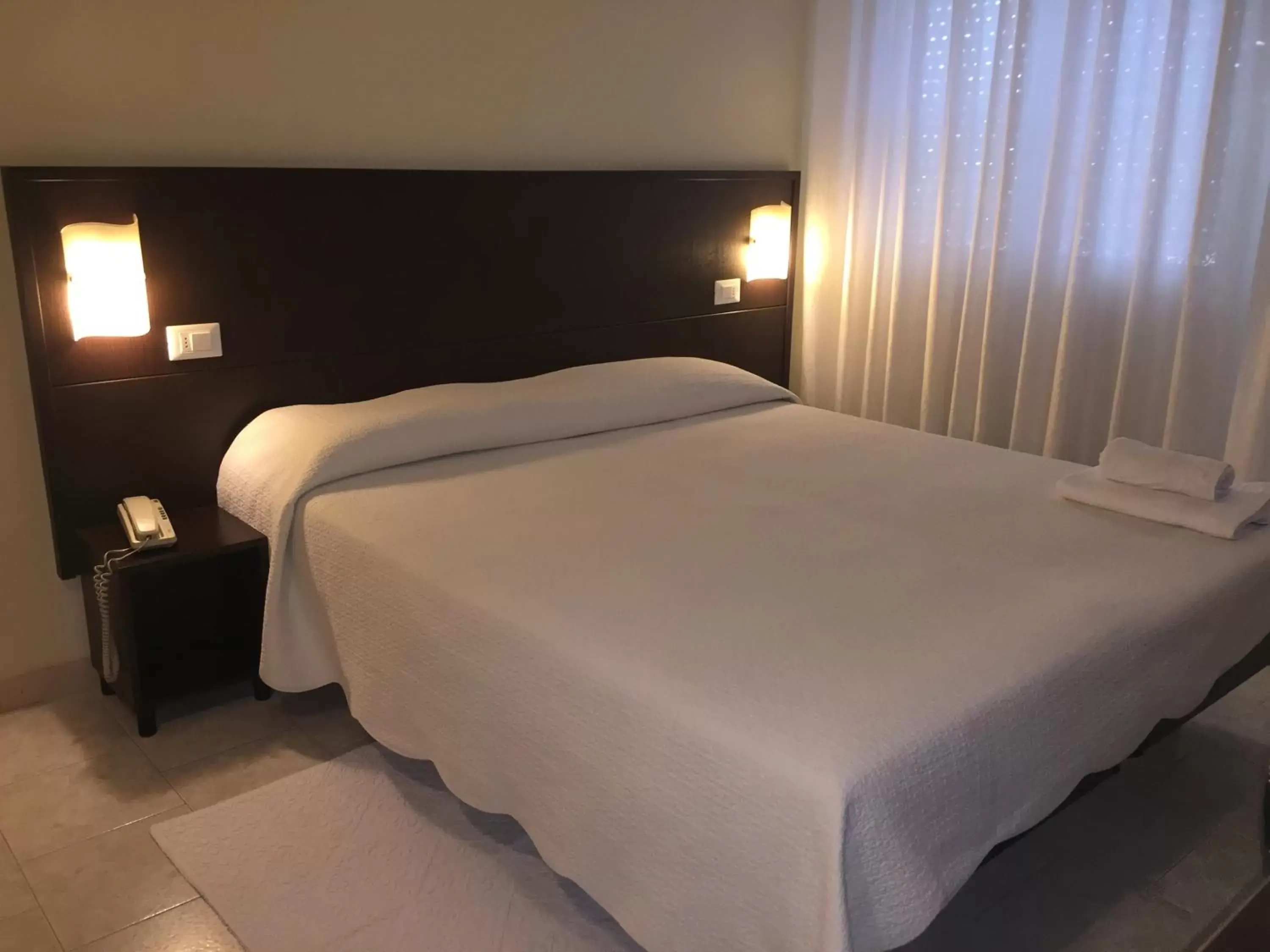 Bedroom, Bed in Hotel Okinawa