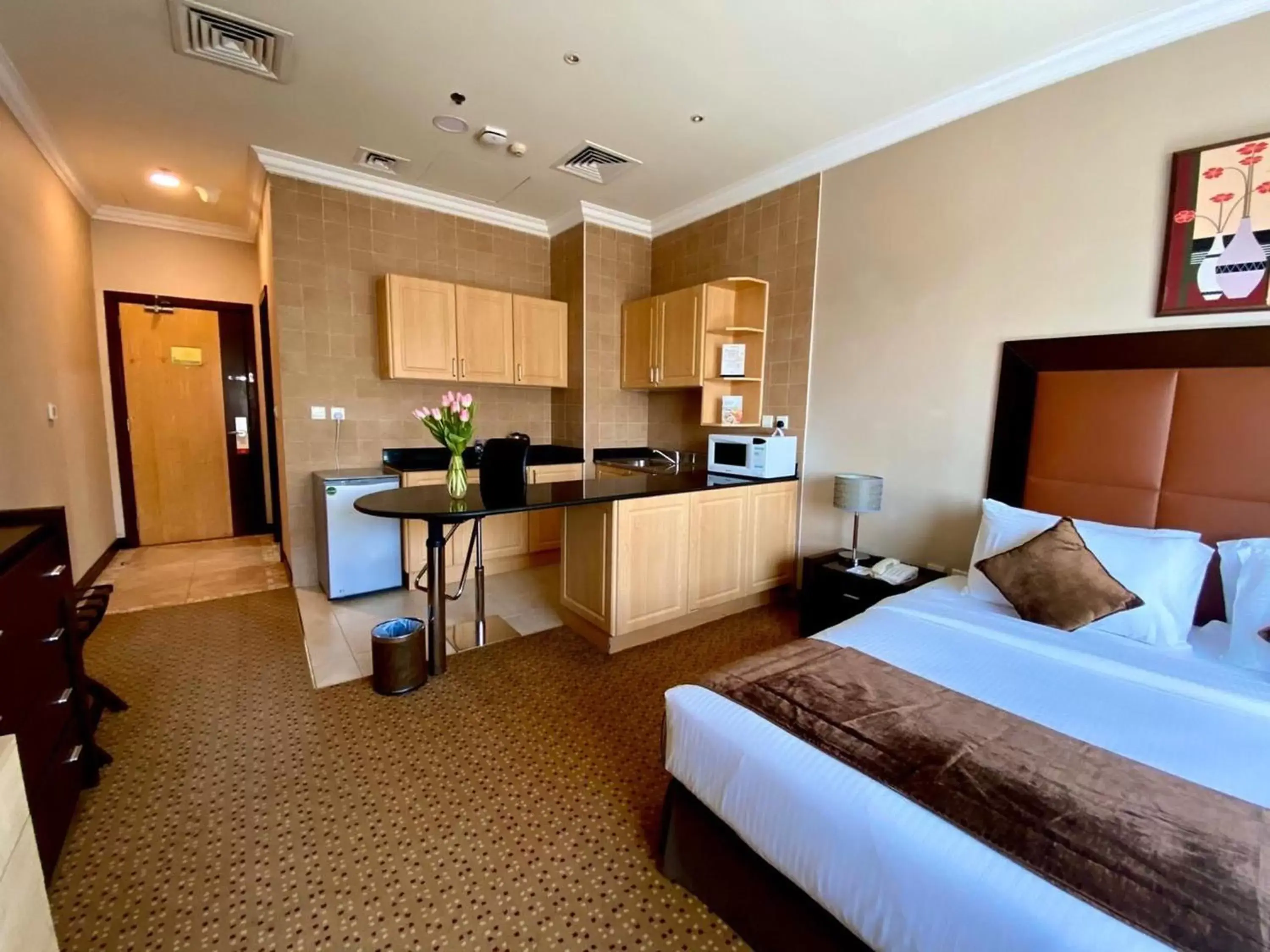 Photo of the whole room in Kingsgate Hotel Doha by Millennium Hotels.