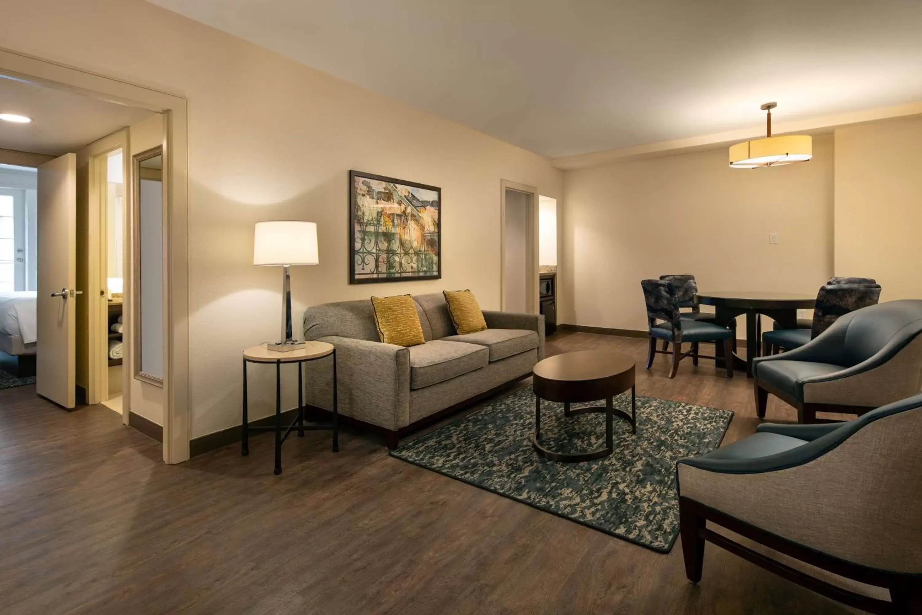 Living room, Seating Area in Embassy Suites by Hilton New Orleans Convention Center