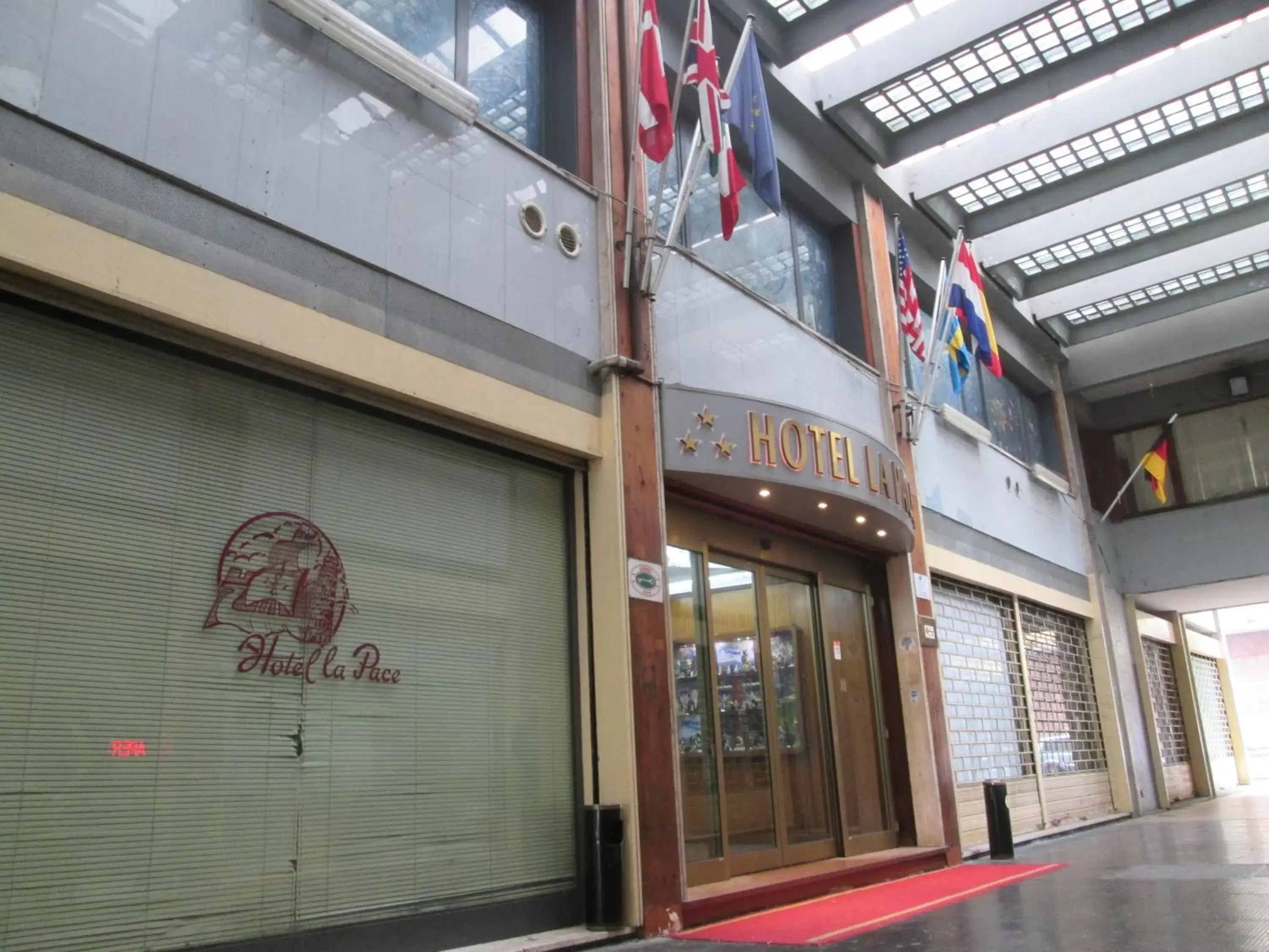 Facade/entrance in Hotel La Pace Facade/entrance in Hotel La Pace