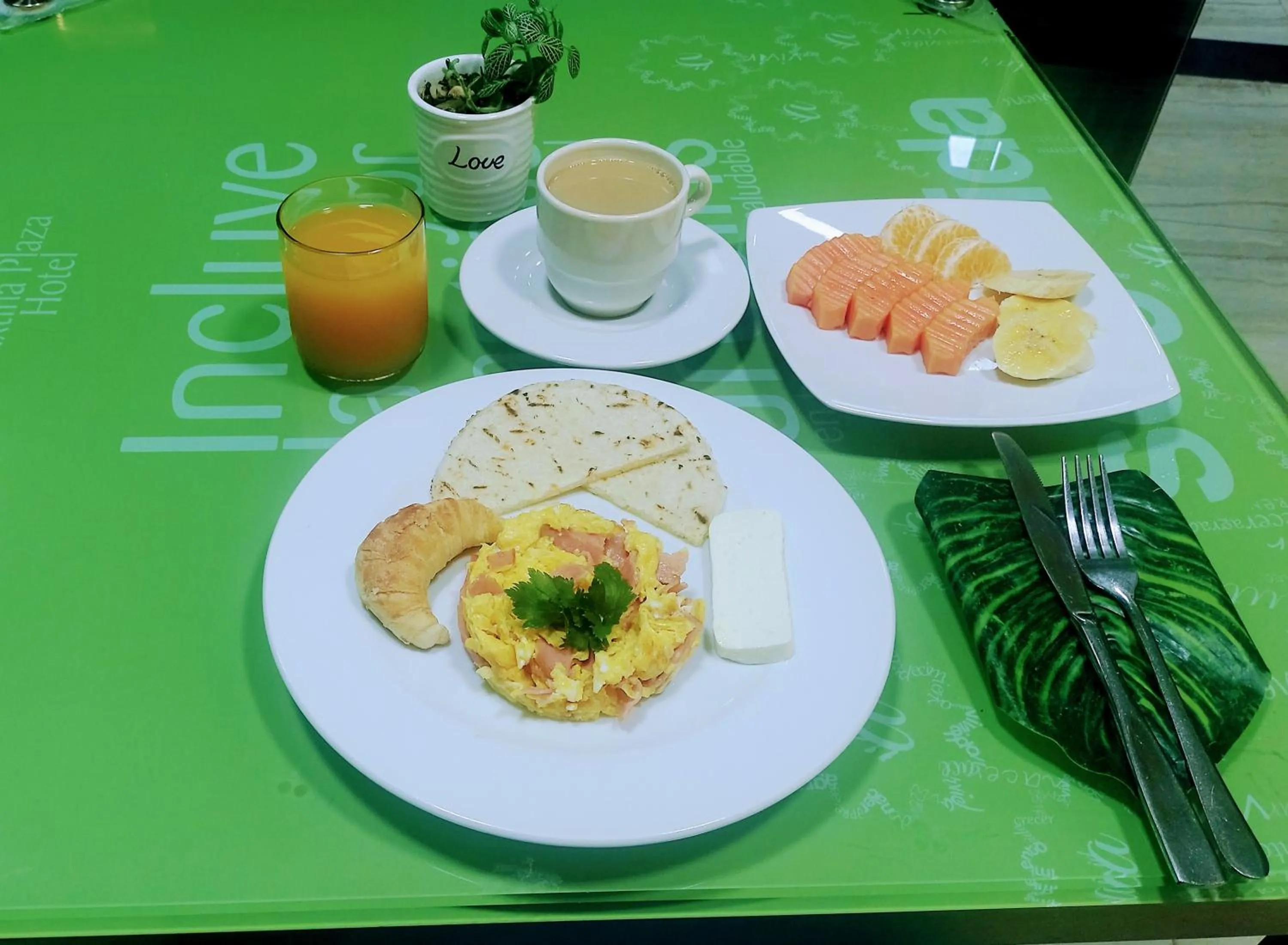 Breakfast in Hotel Sixtina Plaza Medellin