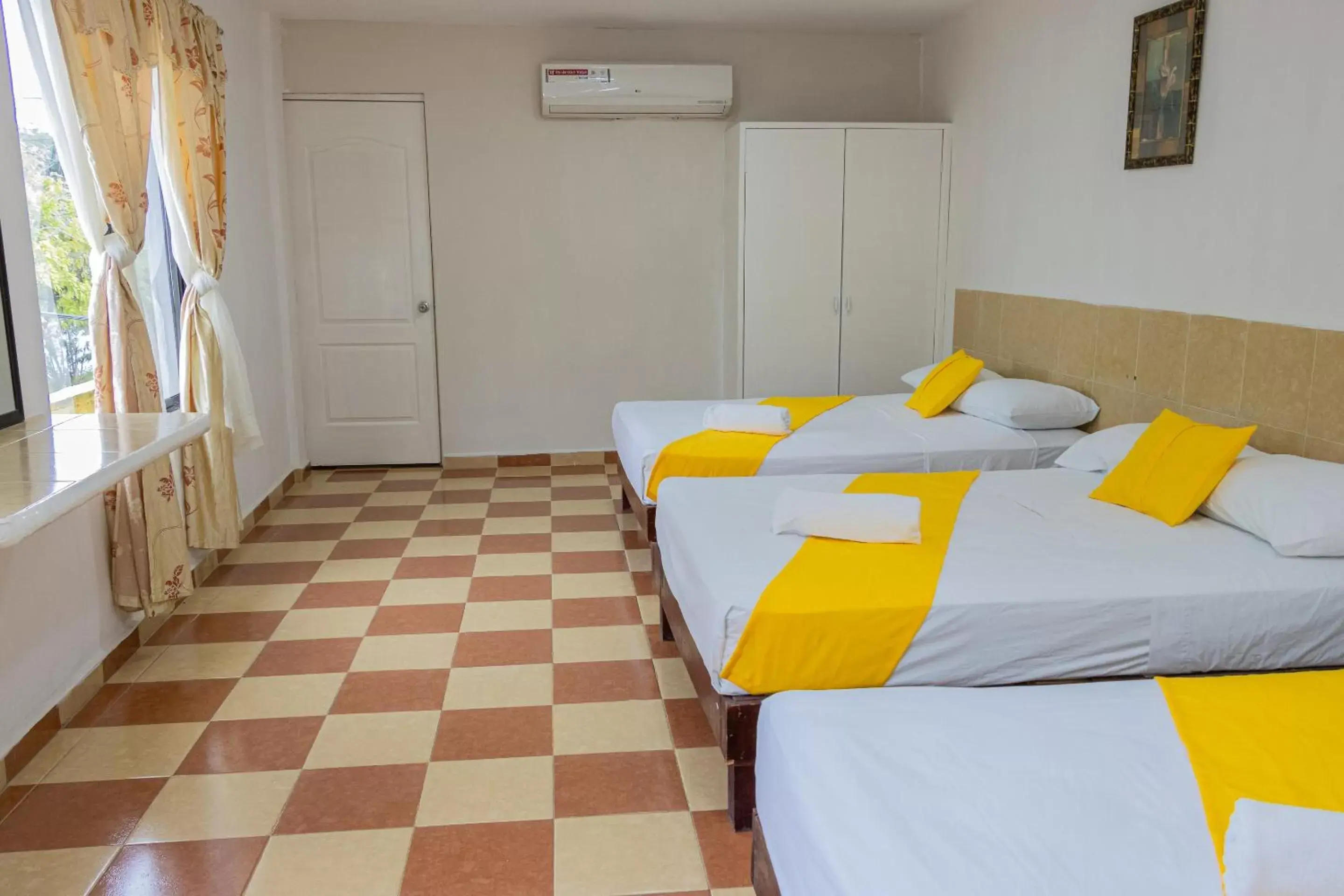 Bedroom, Bed in OYO Hotel Marías,Aeropuerto Internacional de Chetumal