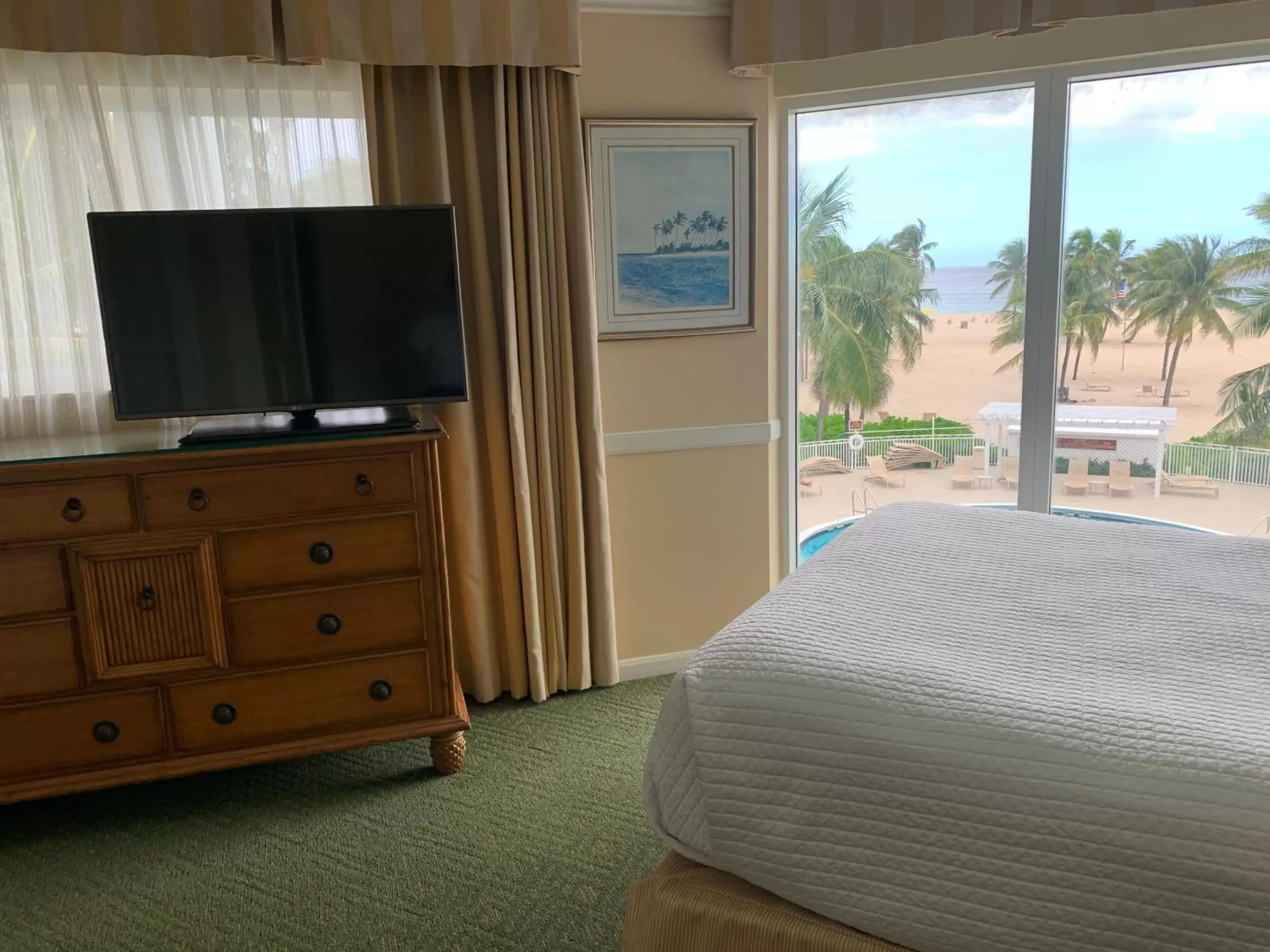 Bedroom, Bed in The Lago Mar Beach Resort and Club