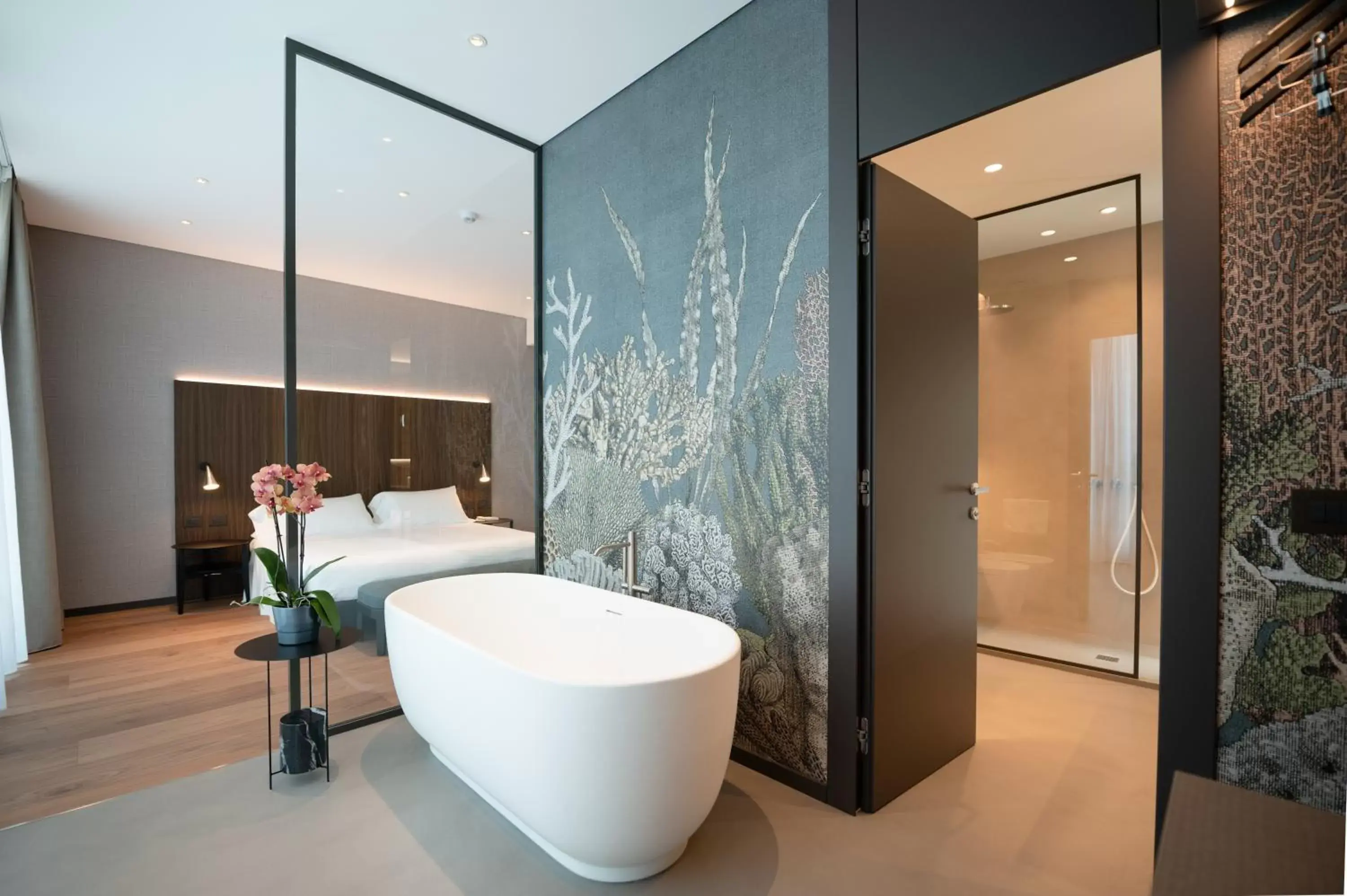 Bath, Bathroom in DUPARC Contemporary Suites