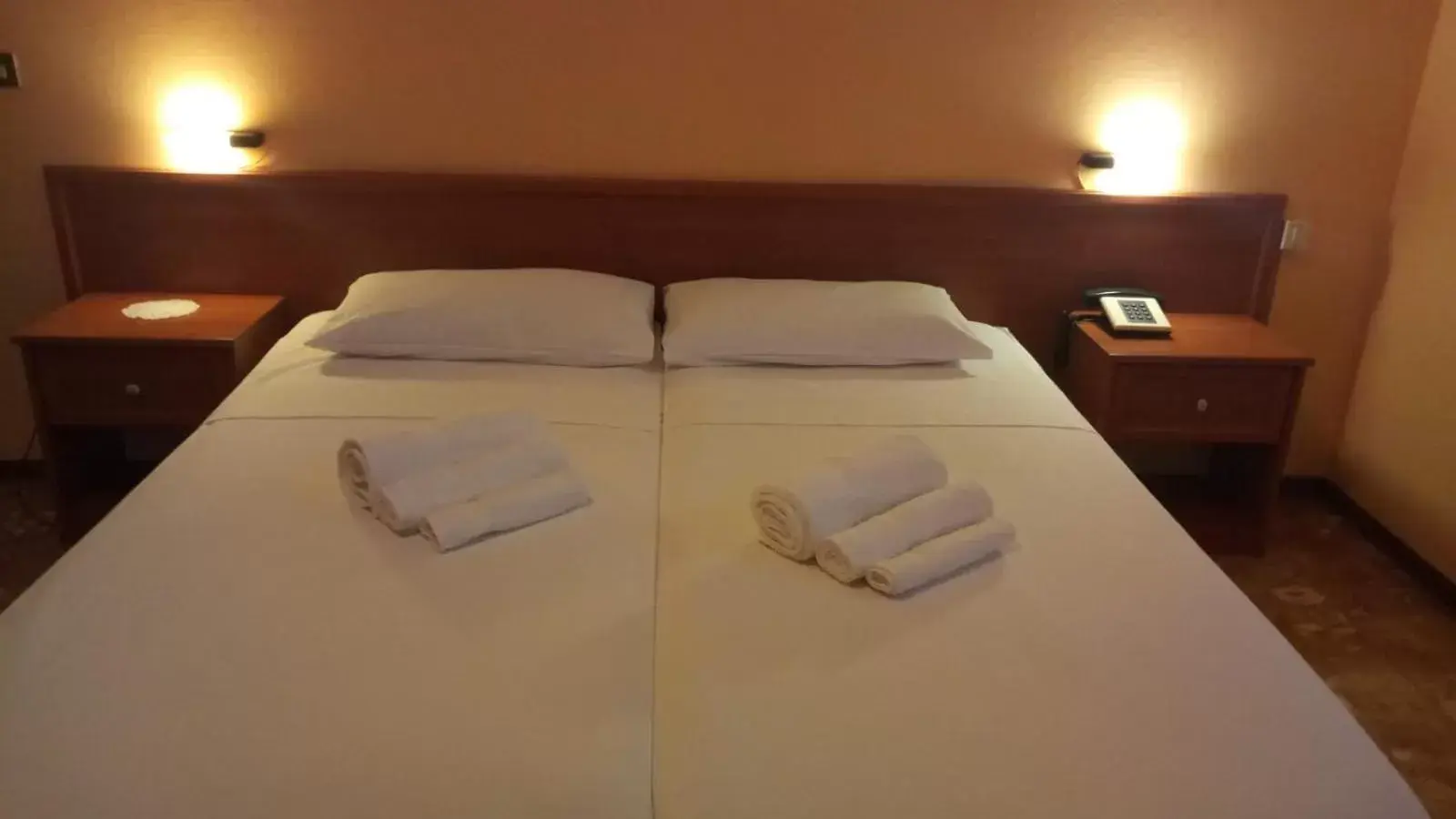 Bed in Hotel Primarosa