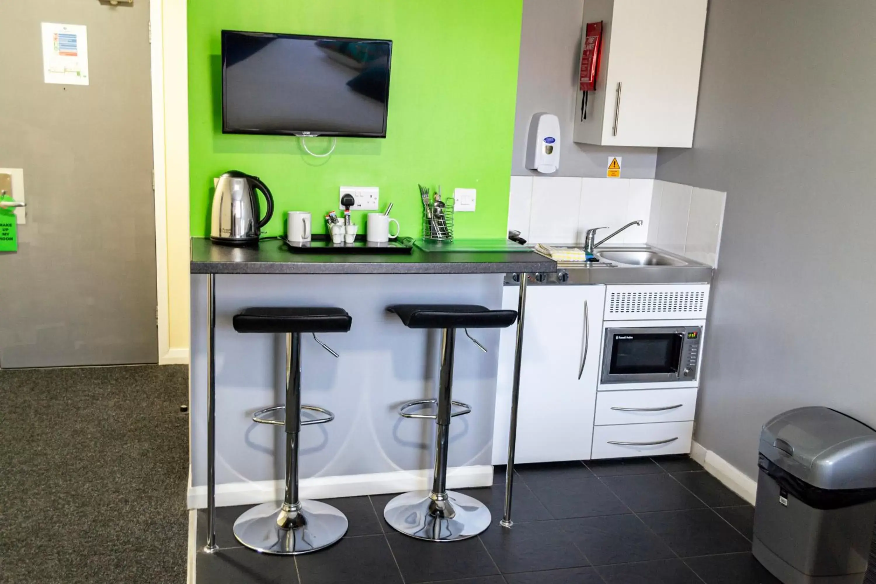 Kitchen or kitchenette in Lymedale Suites Studios & Aparthotel in NEWCASTLE UNDER LYME & STOKE