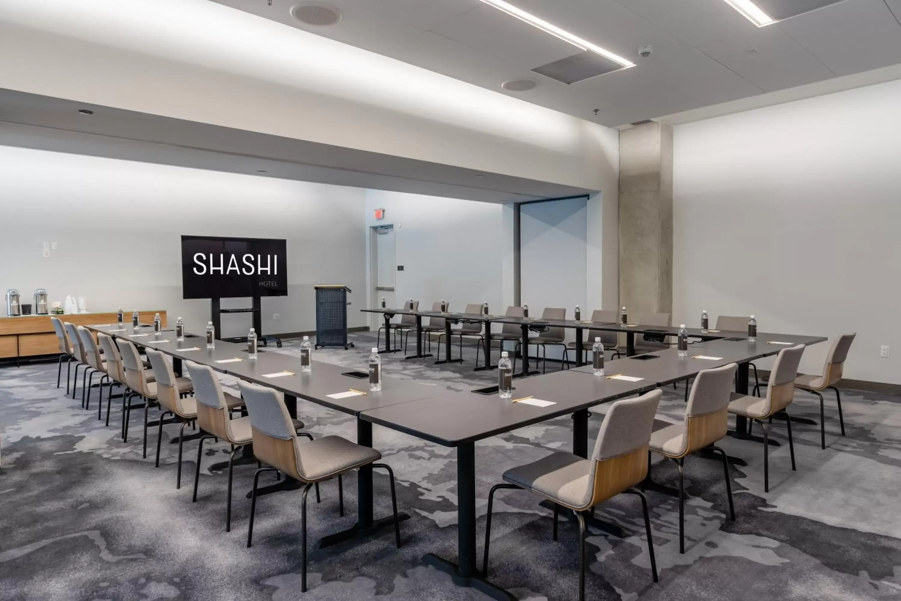 Meeting/conference room in Shashi Hotel Mountain View, an Urban Resort