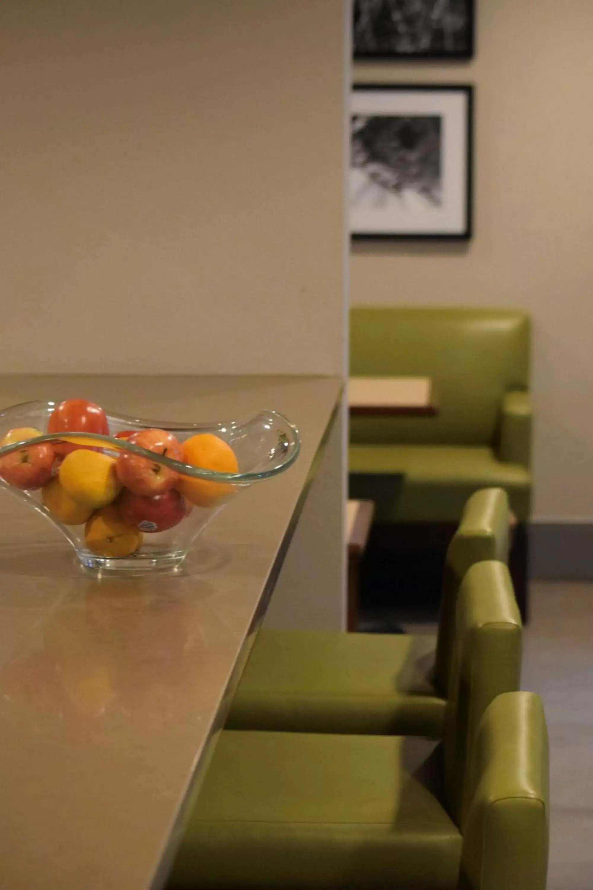 Lounge or bar in Country Inn & Suites by Radisson, Lincoln North Hotel and Conference Center, NE