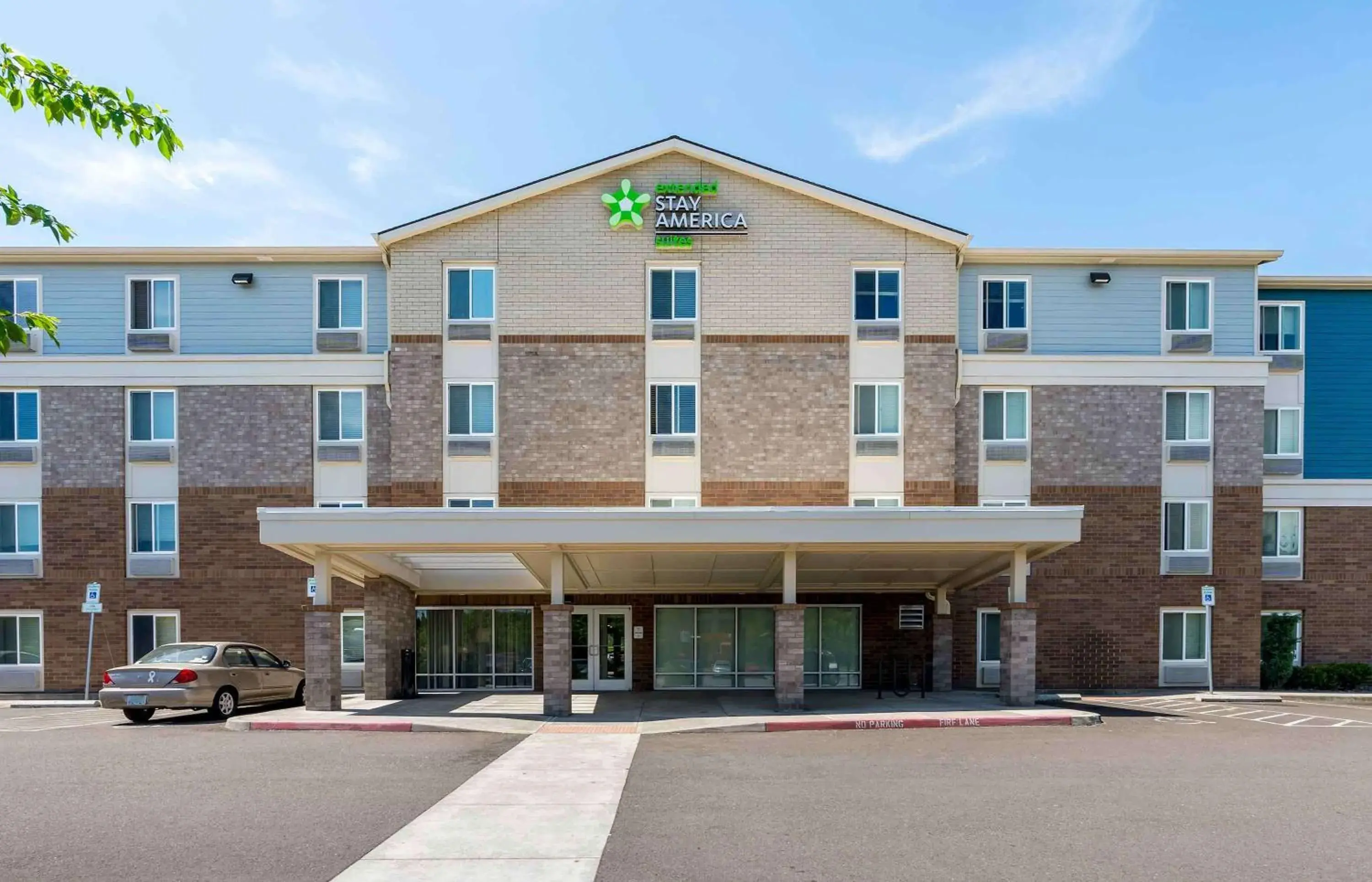 Property Building in Extended Stay America Suites - Portland - East
