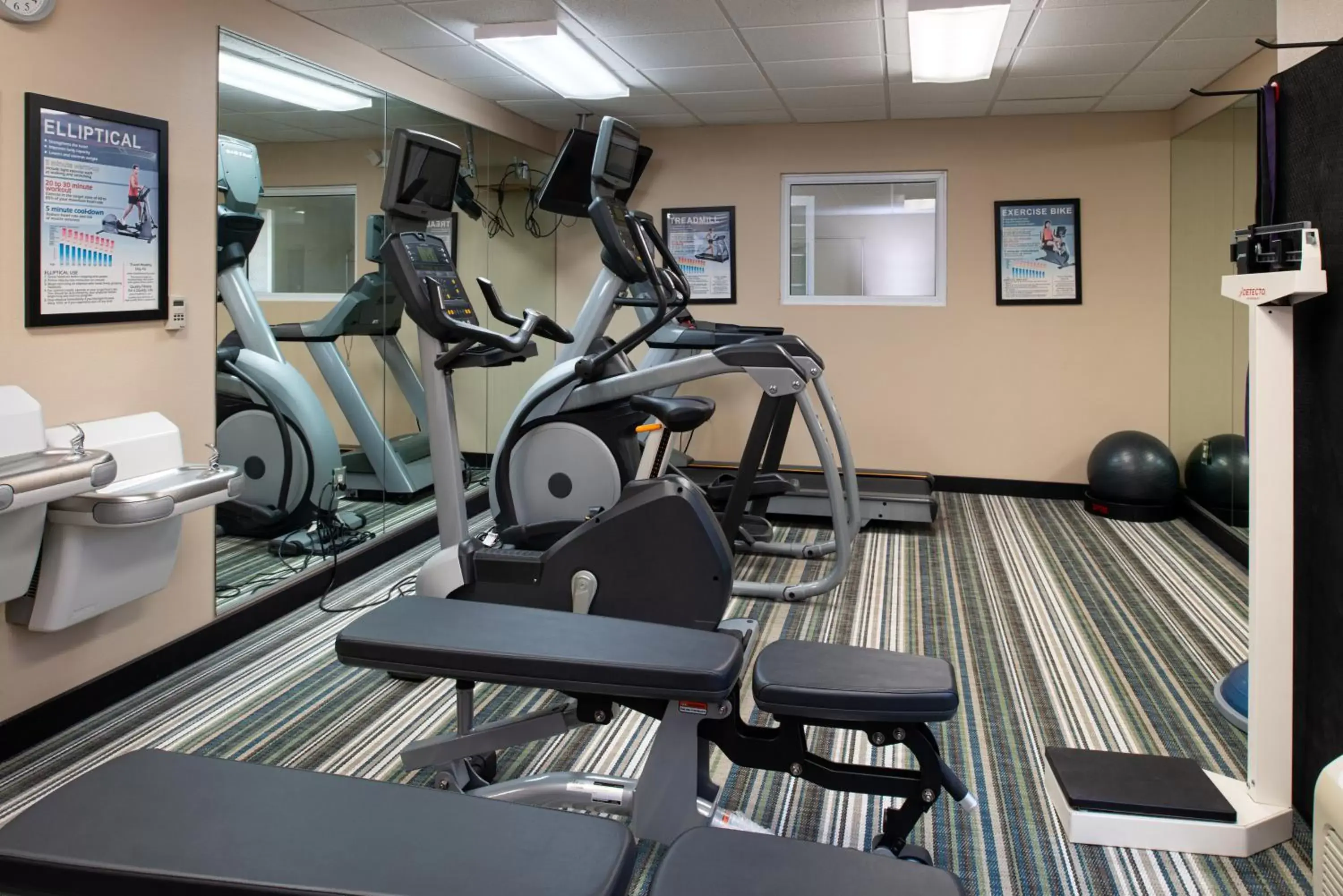 Fitness centre/facilities, Fitness Center/Facilities in Candlewood Suites Olathe, an IHG Hotel