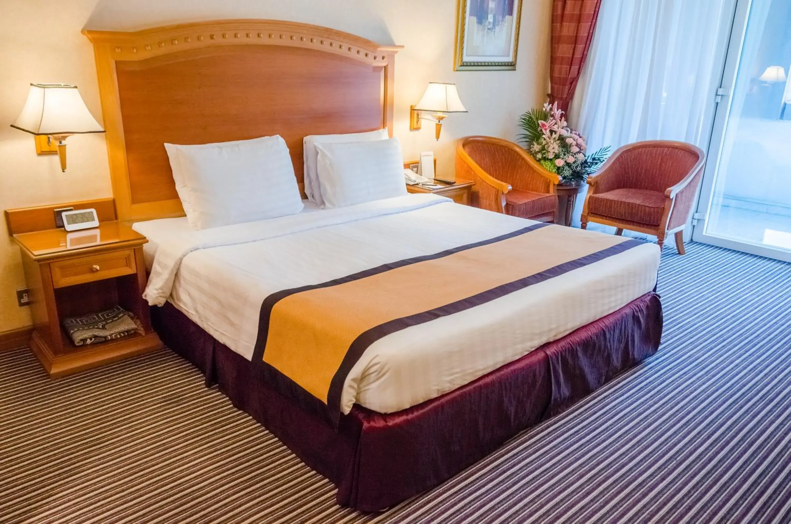 Bedroom, Bed in Avenue Hotel Dubai