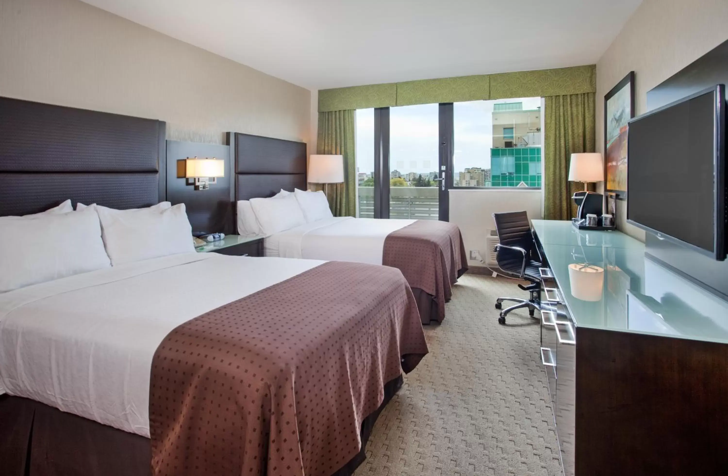 Photo of the whole room in Holiday Inn Vancouver-Centre Broadway, an IHG Hotel