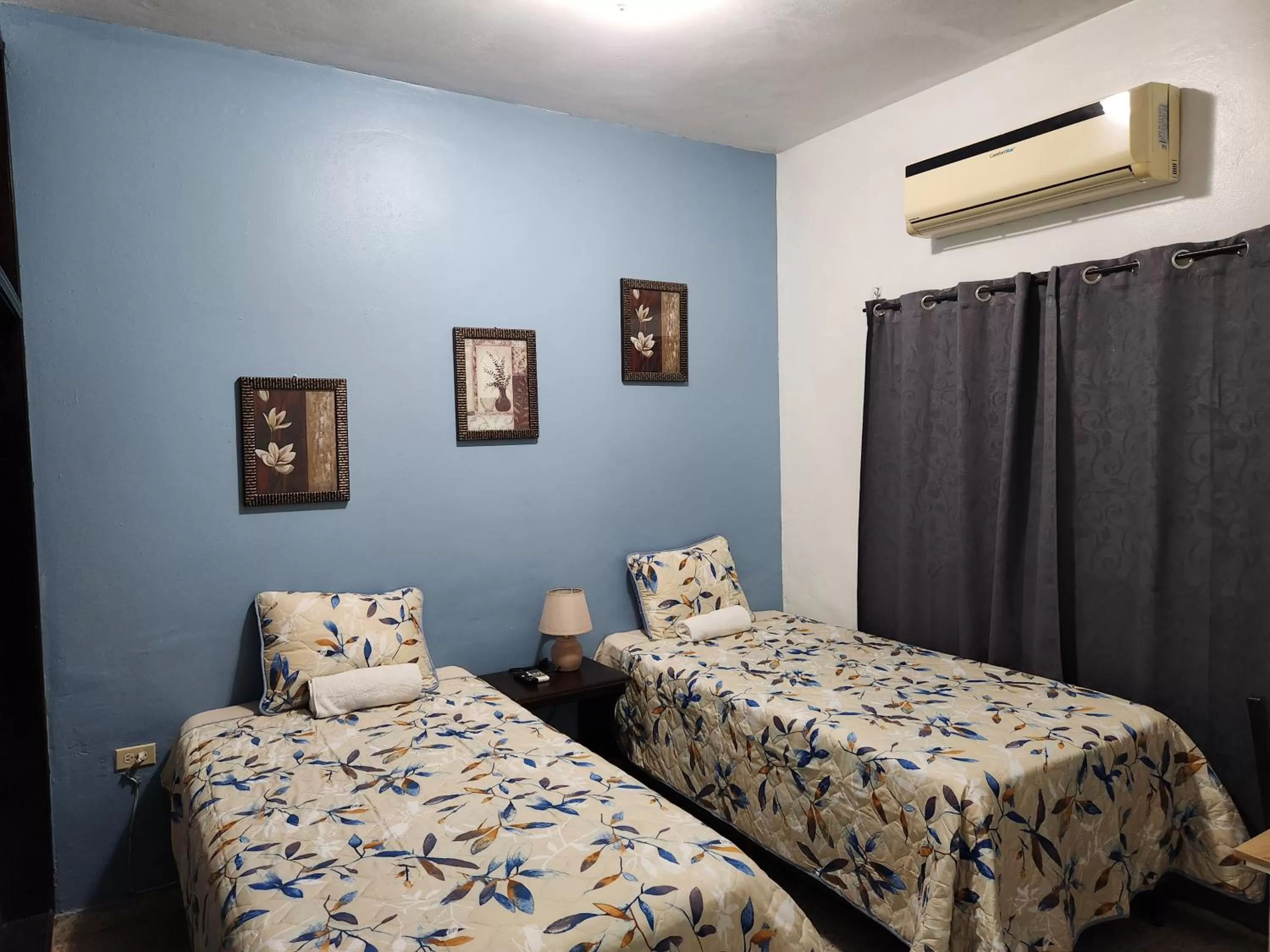 Standard Twin Room in Casa Altamira