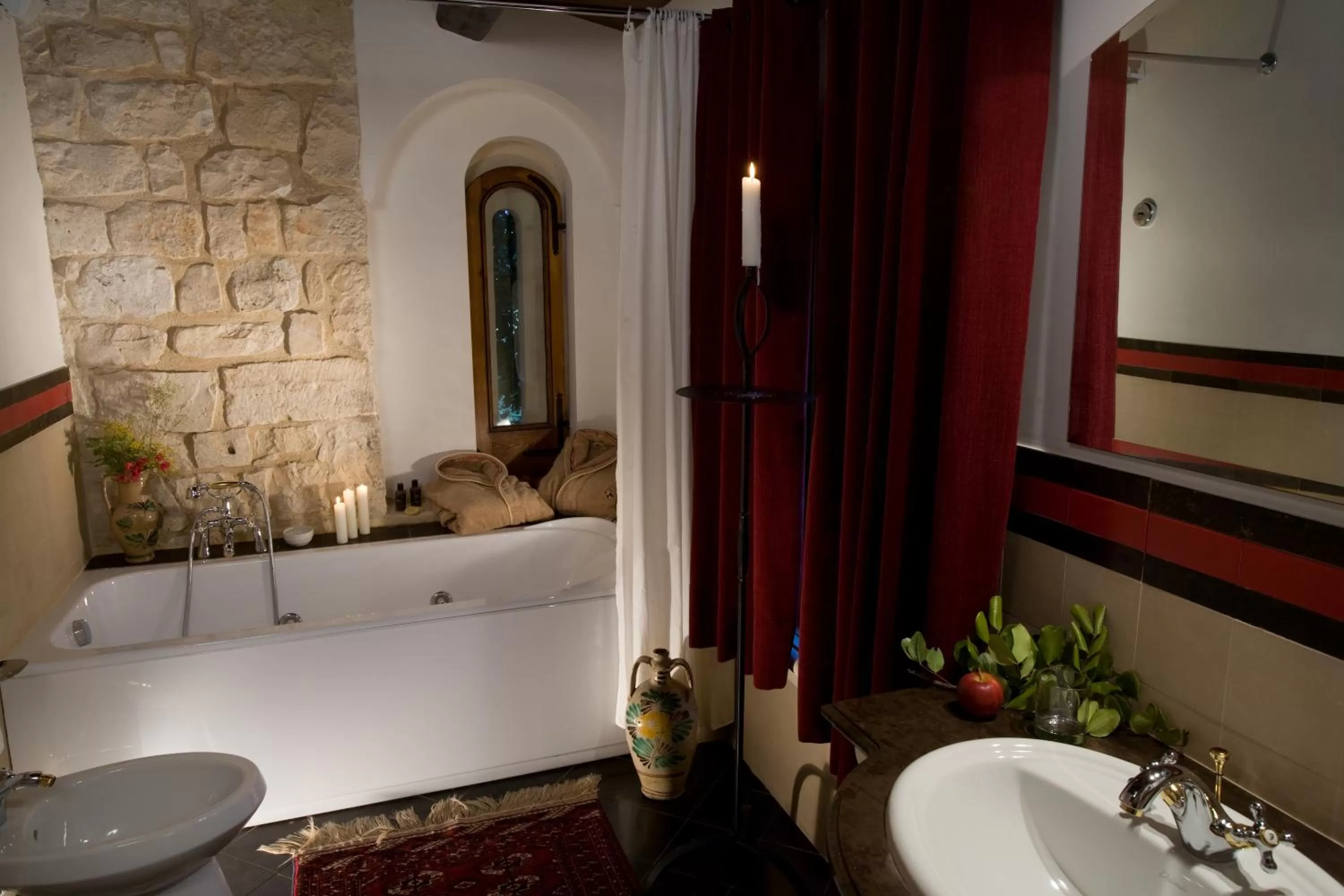 Bathroom in Eremo Della Giubiliana