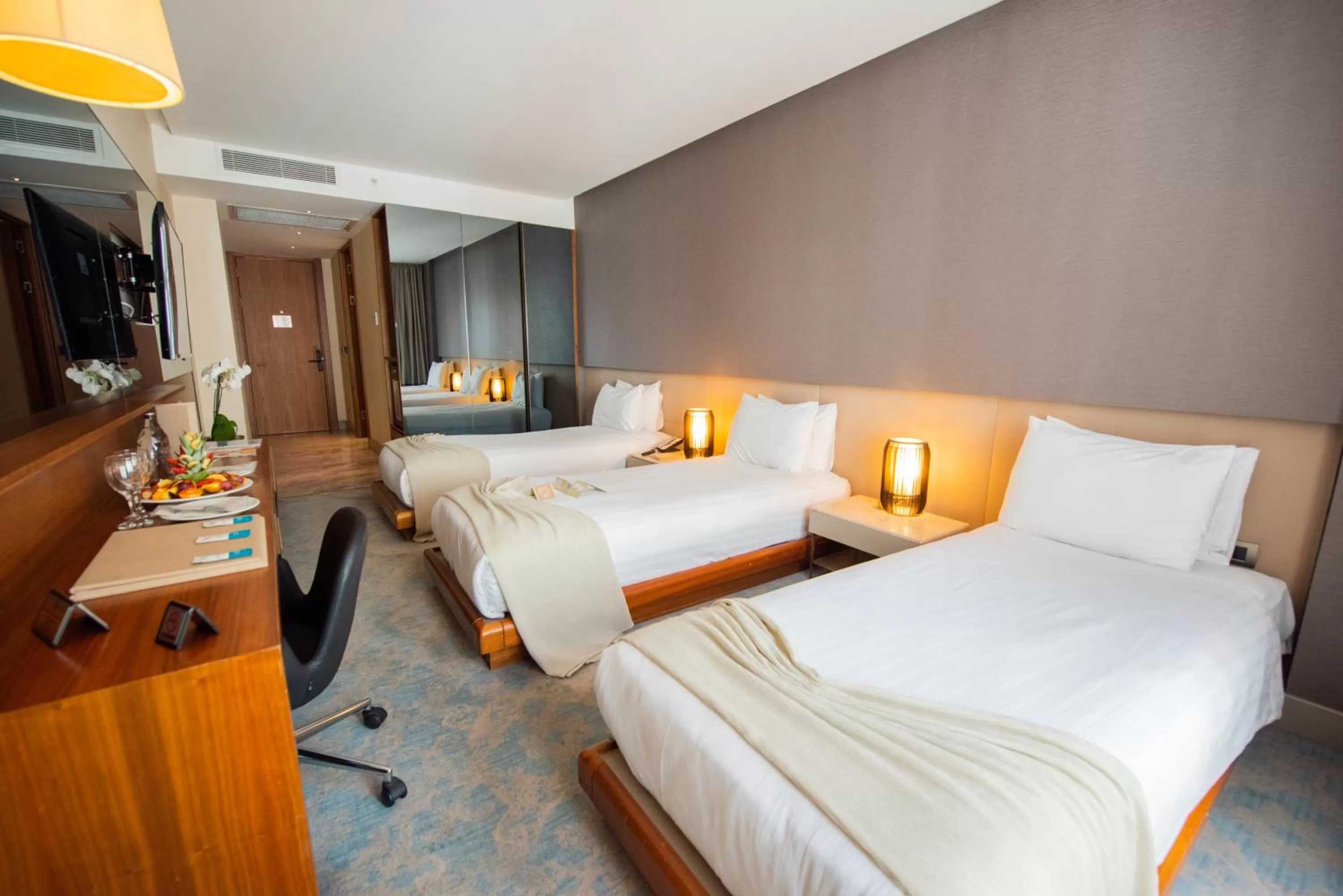 Bed in Dosso Dossi Hotels & SPA Downtown