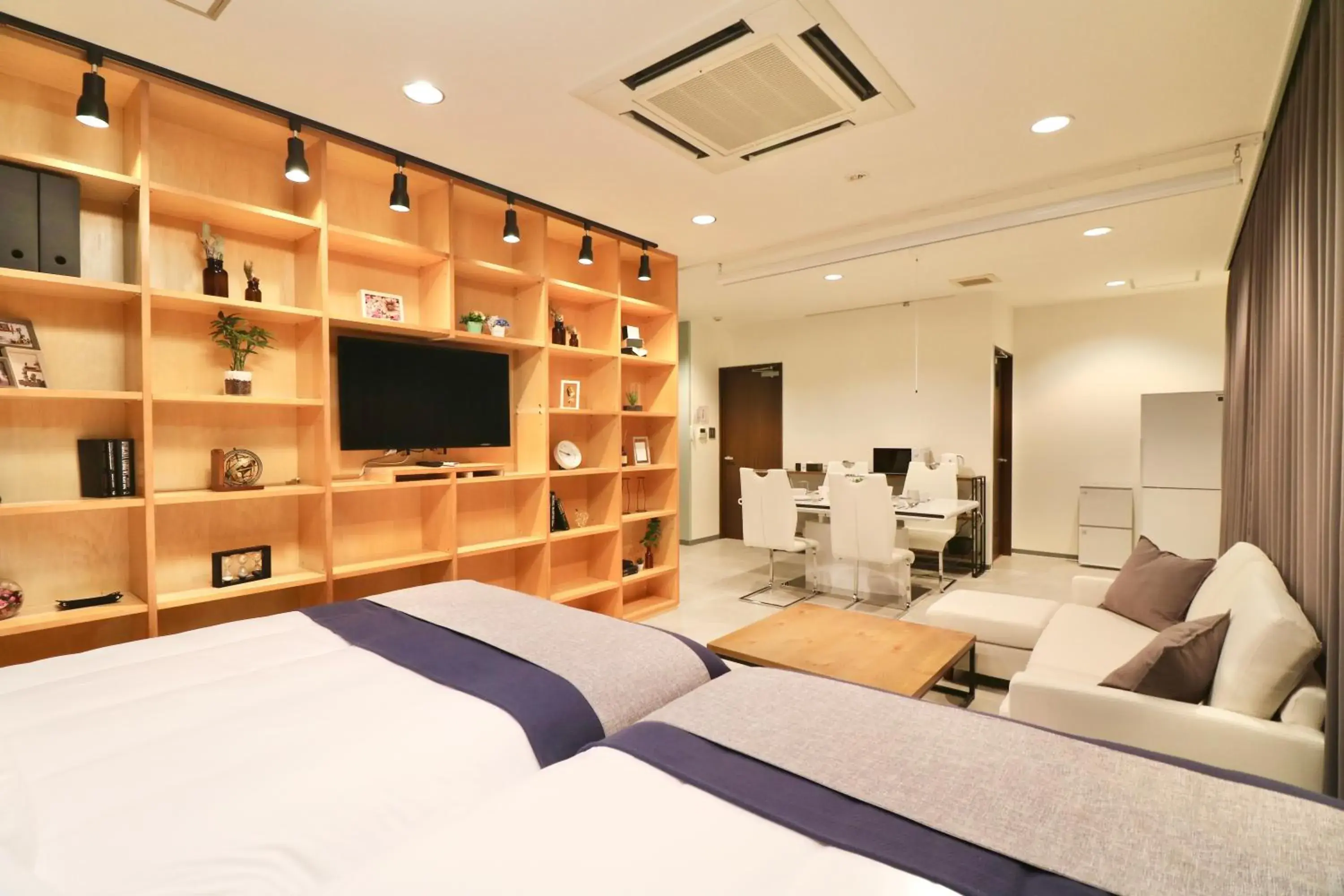 TV and multimedia, TV/Entertainment Center in TAKETO STAY TERRACE ONE