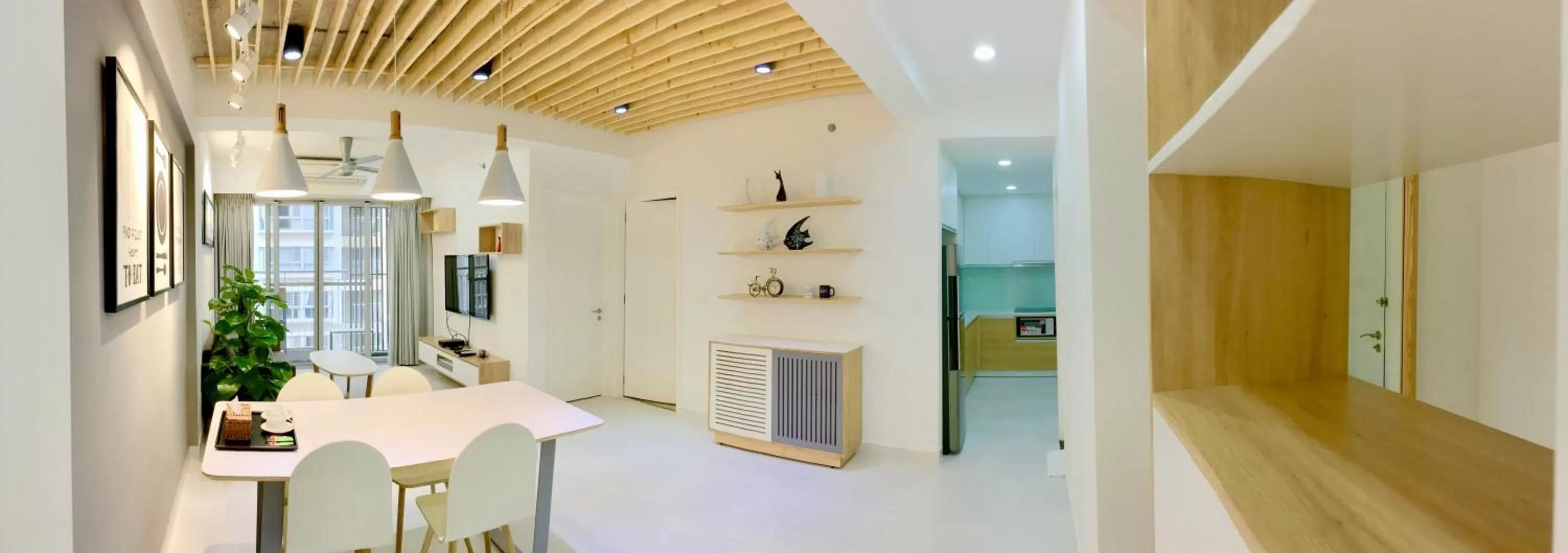 Restaurant/places to eat in Scenic Valley Suite