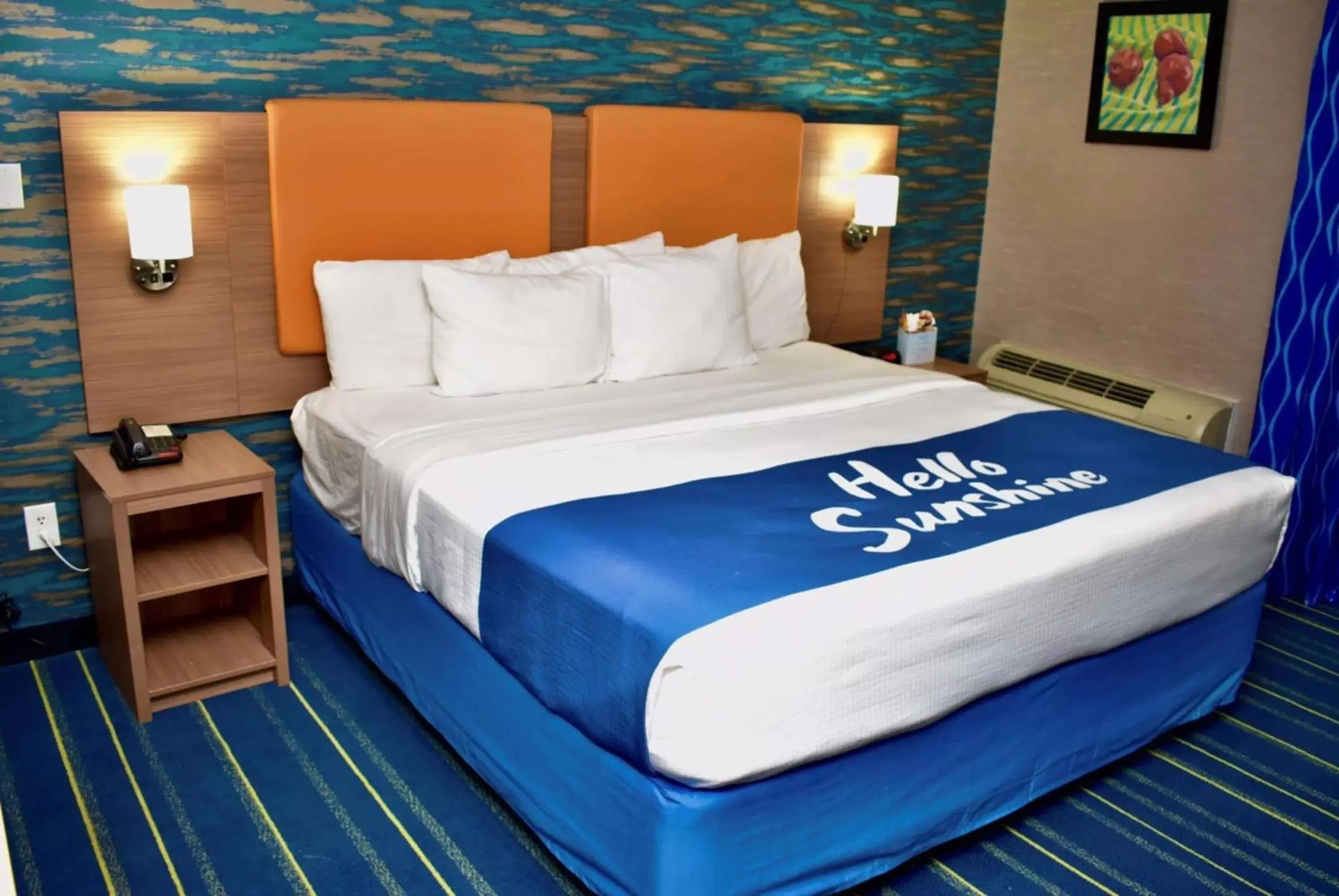 Photo of the whole room, Bed in Days Inn by Wyndham Wayne