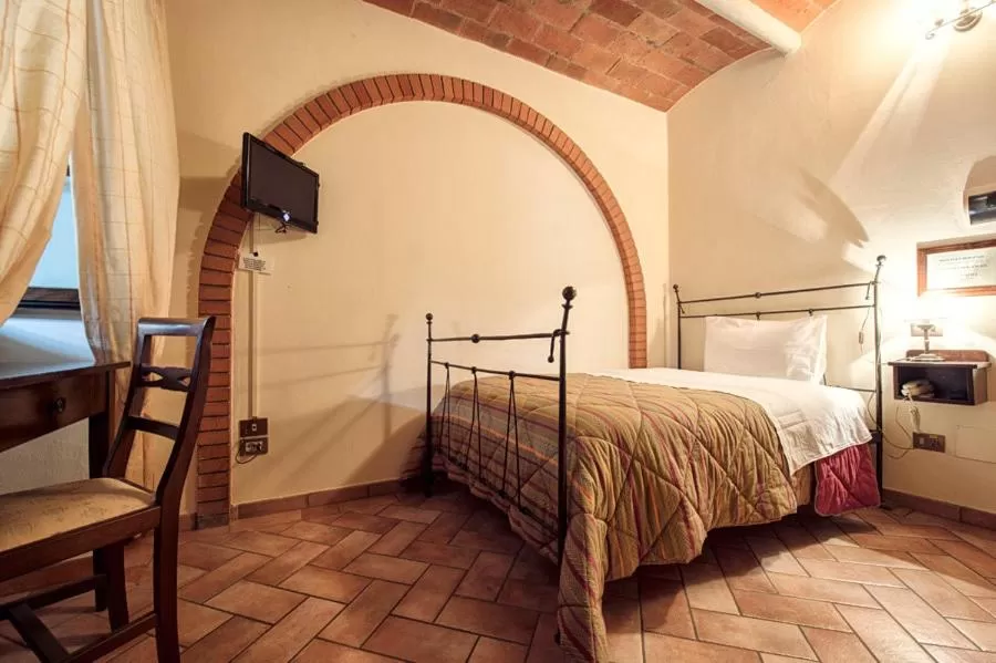 Shower, Bed in Corte Dell' Oca