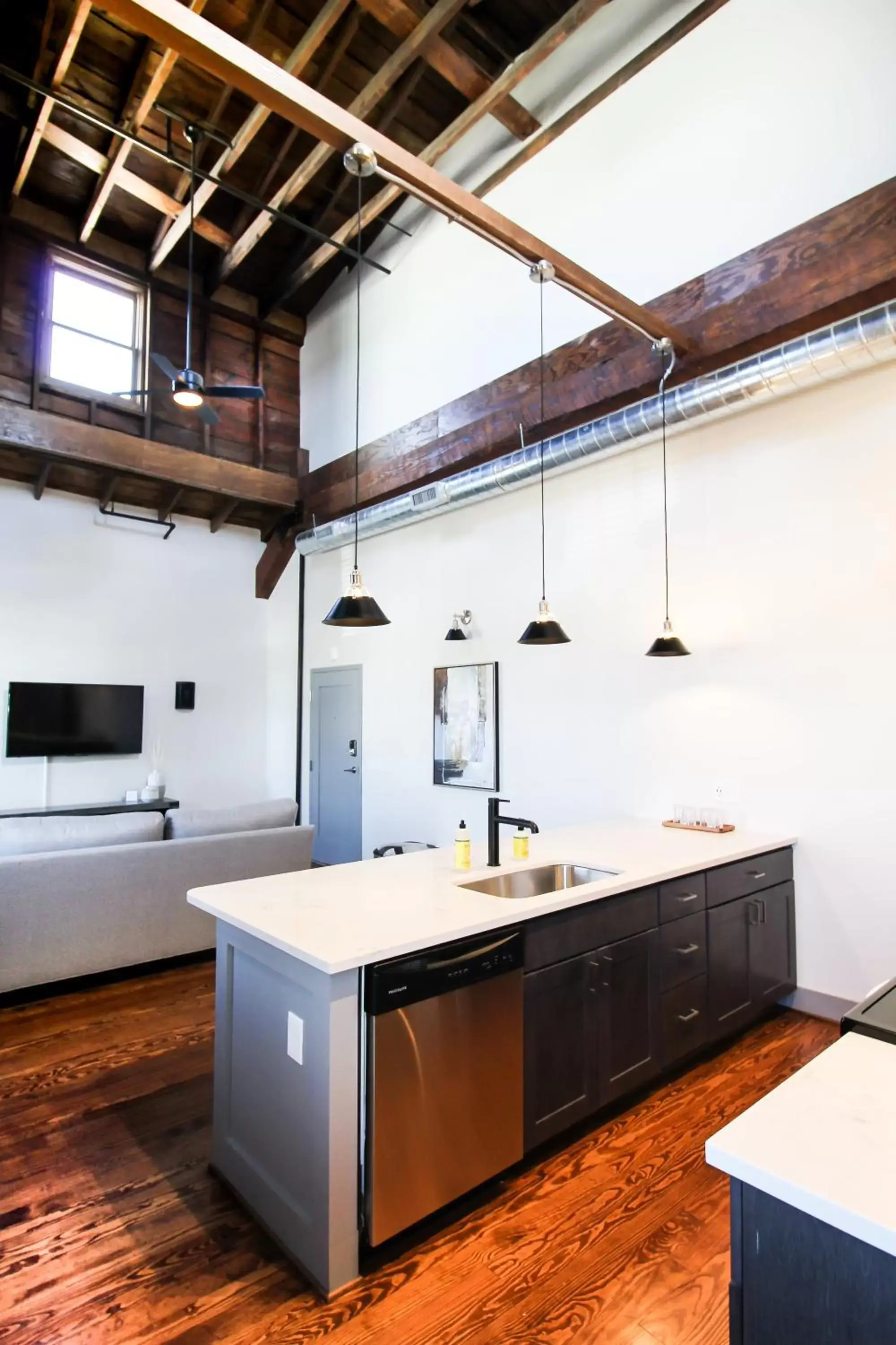 Kitchen or kitchenette, Kitchen/Kitchenette in The Lofts at Downtown Salem