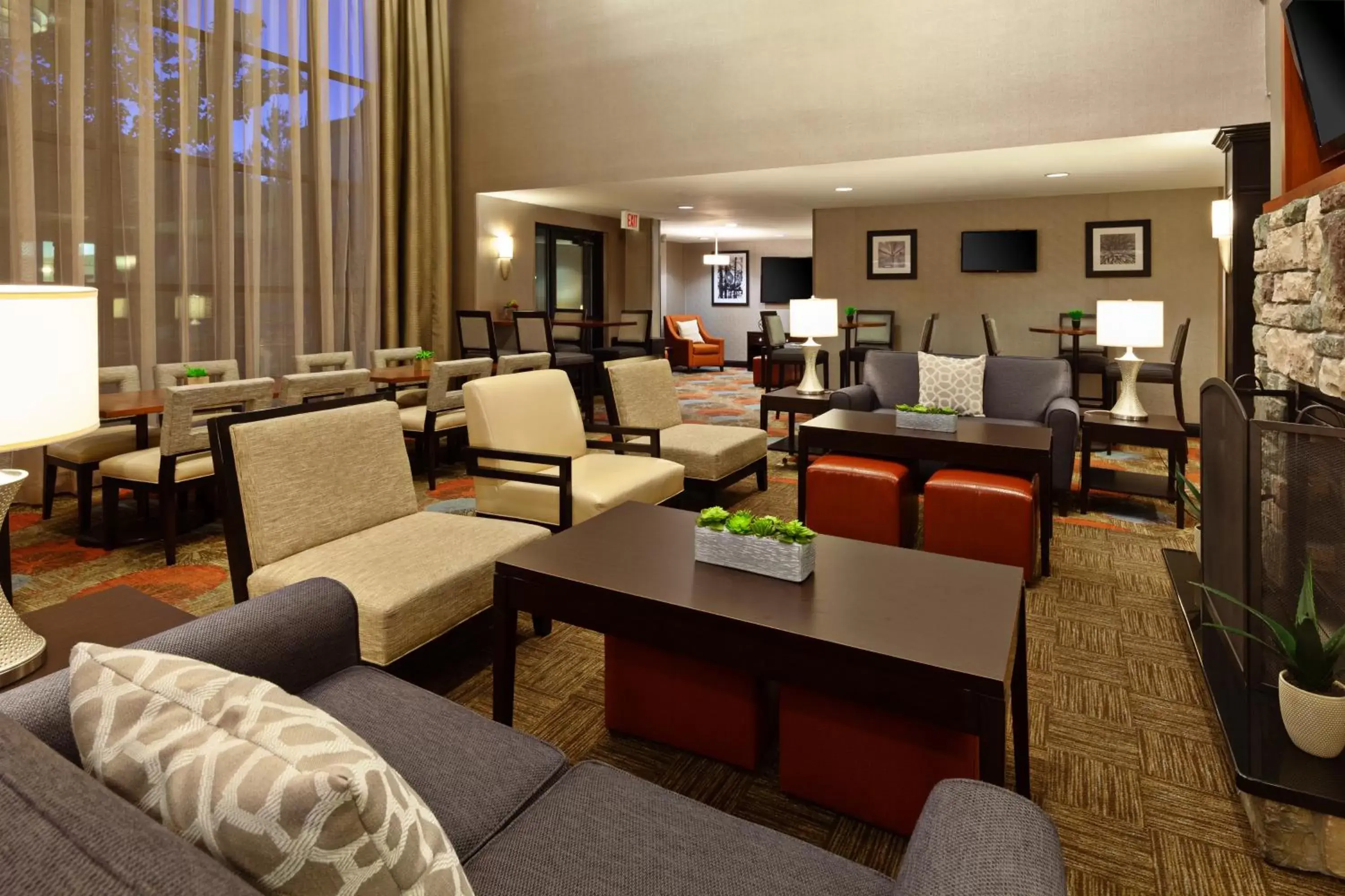 Lobby or reception in Staybridge Suites Fairfield Napa Valley Area by IHG Lobby or reception in Staybridge Suites Fairfield Napa Valley Area by IHG
