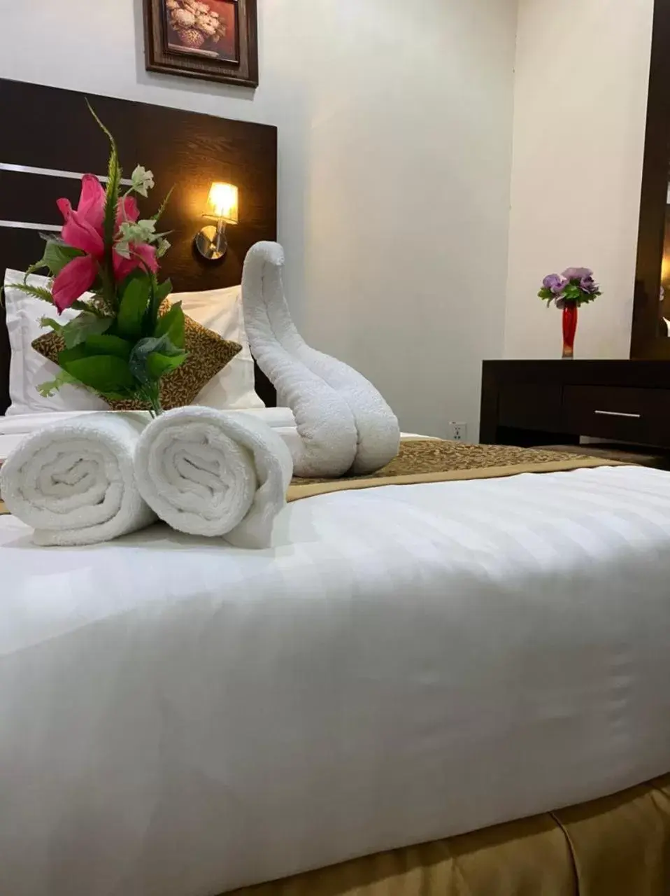 Bed in Rest Night Hotel Suites- - AL Nafal