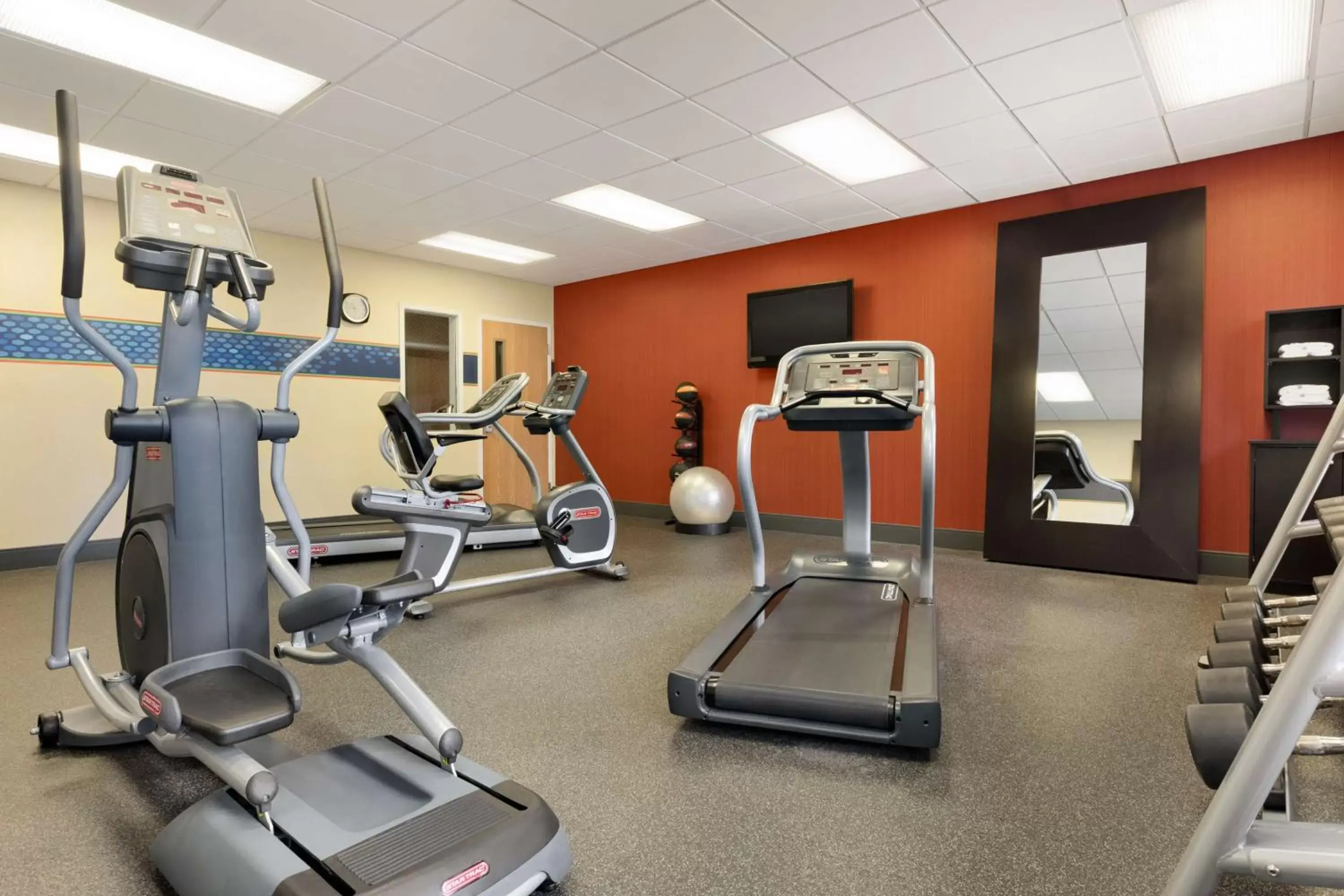 Fitness centre/facilities, Fitness Center/Facilities in Hampton Inn & Suites Largo