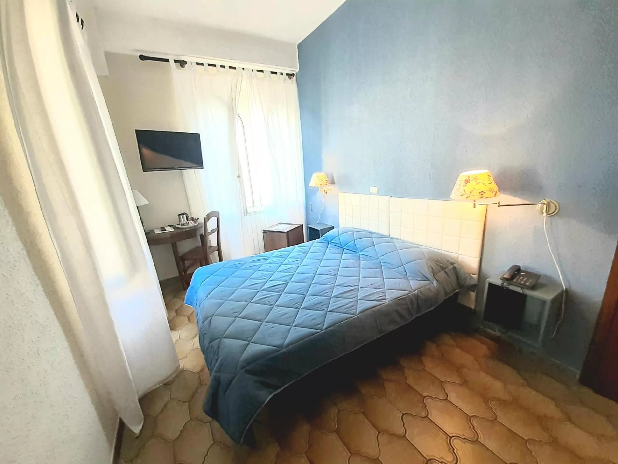 Bed in Hotel Castello Miramare