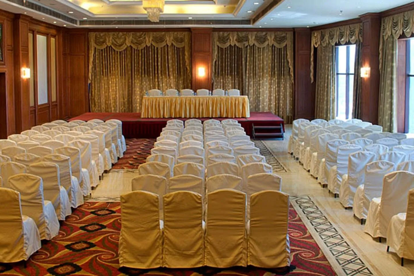 Banquet/Function facilities in Clarion Bella Casa at Airport