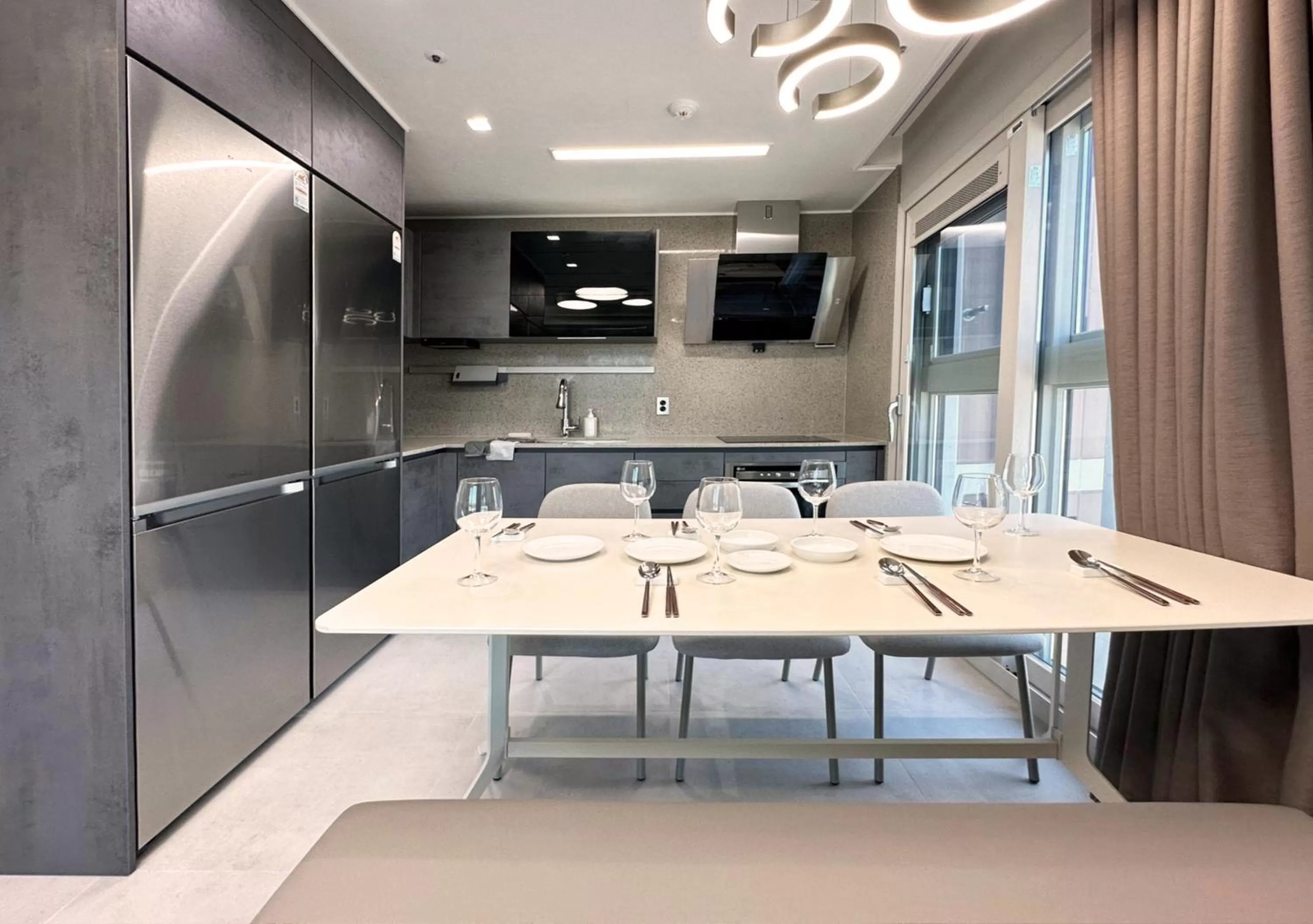 Dining Area in Y Collection by UH FLAT Osiria