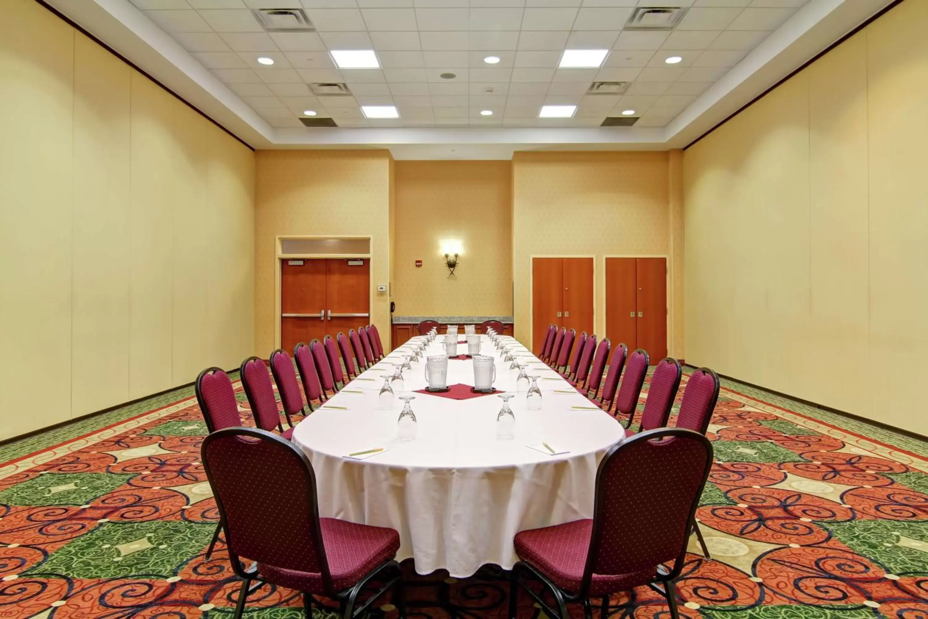 Meeting/conference room in Hilton Garden Inn Ottawa Airport