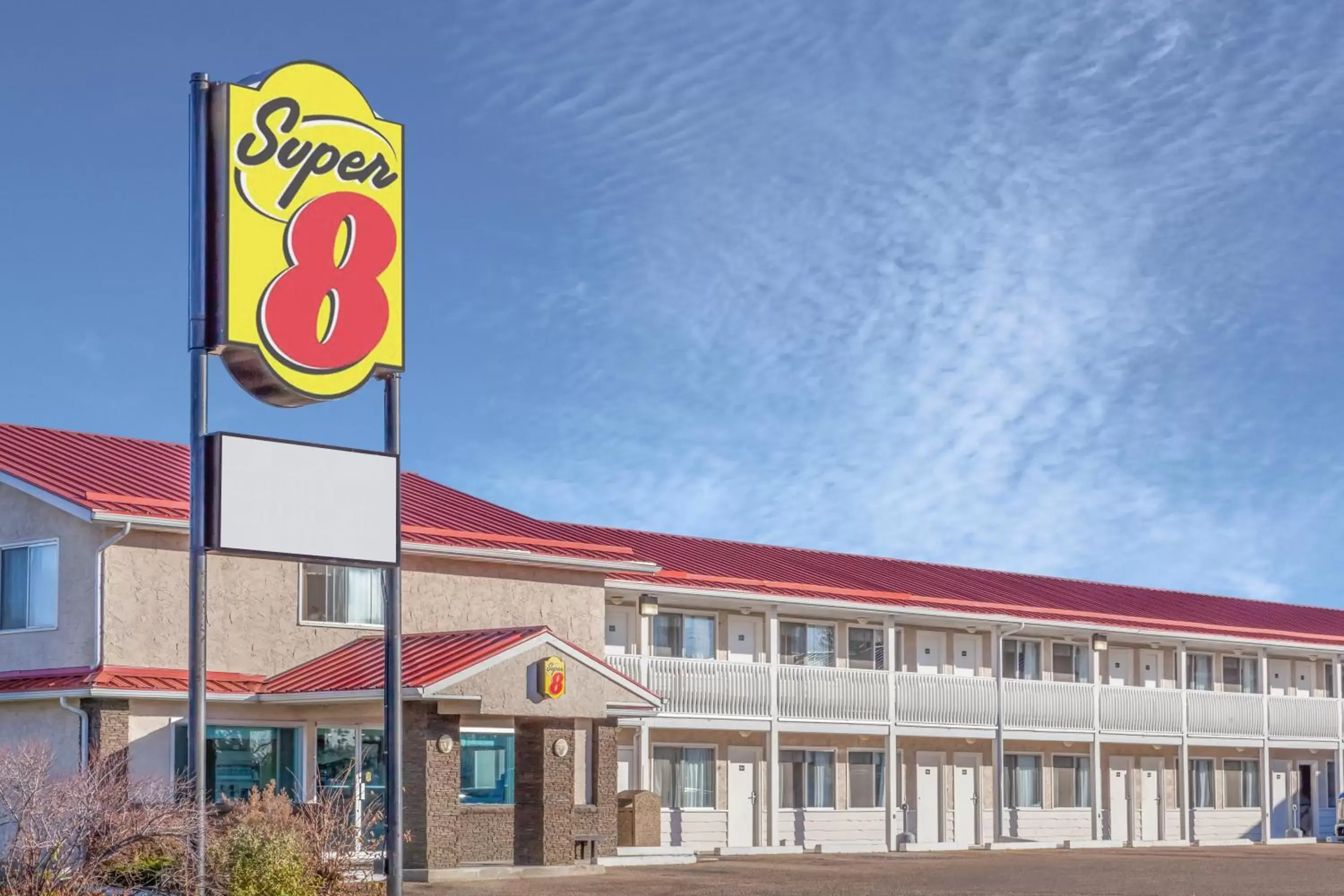 Property Building in Super 8 by Wyndham Stettler