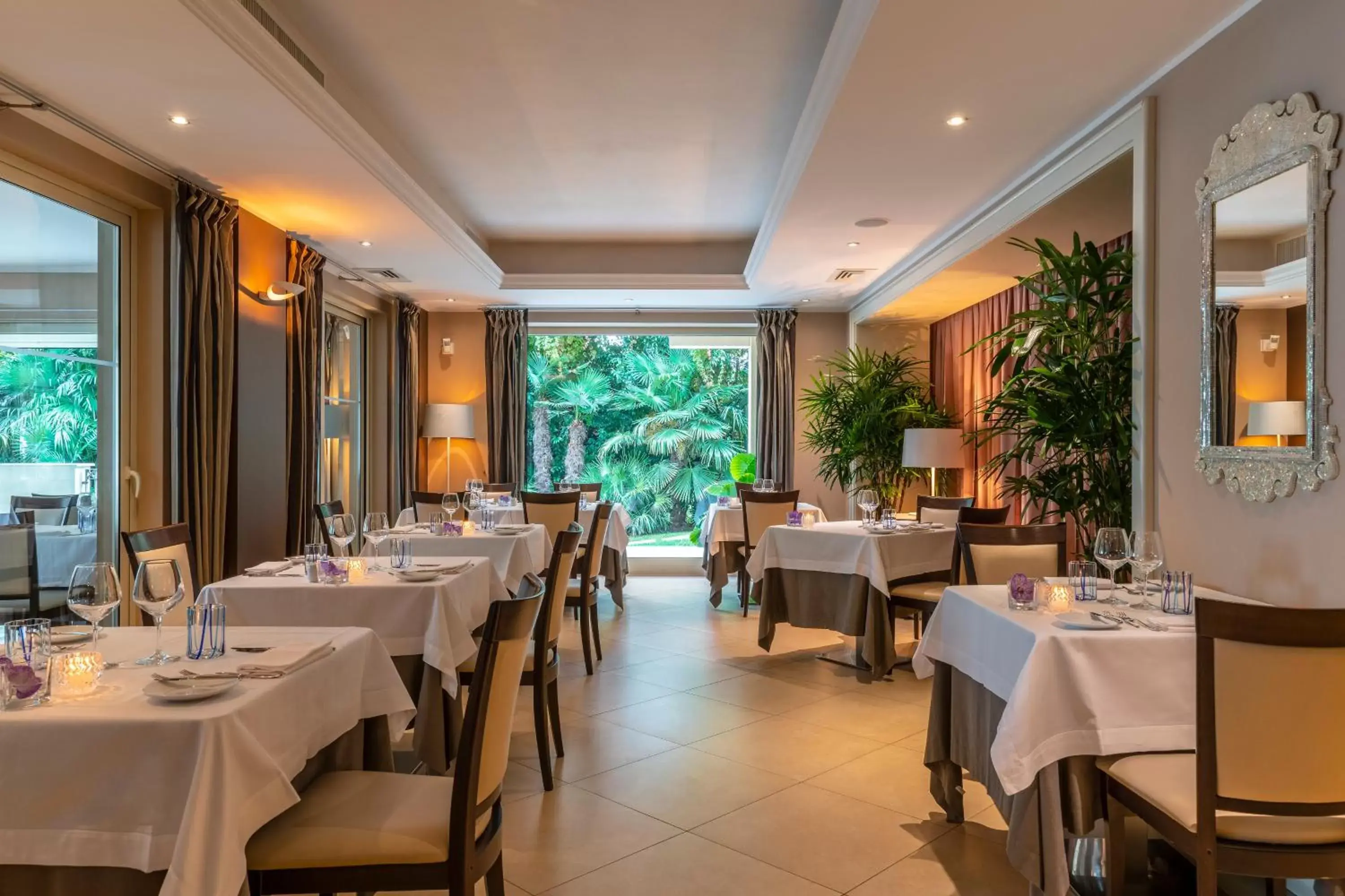 Restaurant/Places to Eat in Villa Rosa Hotel Desenzano