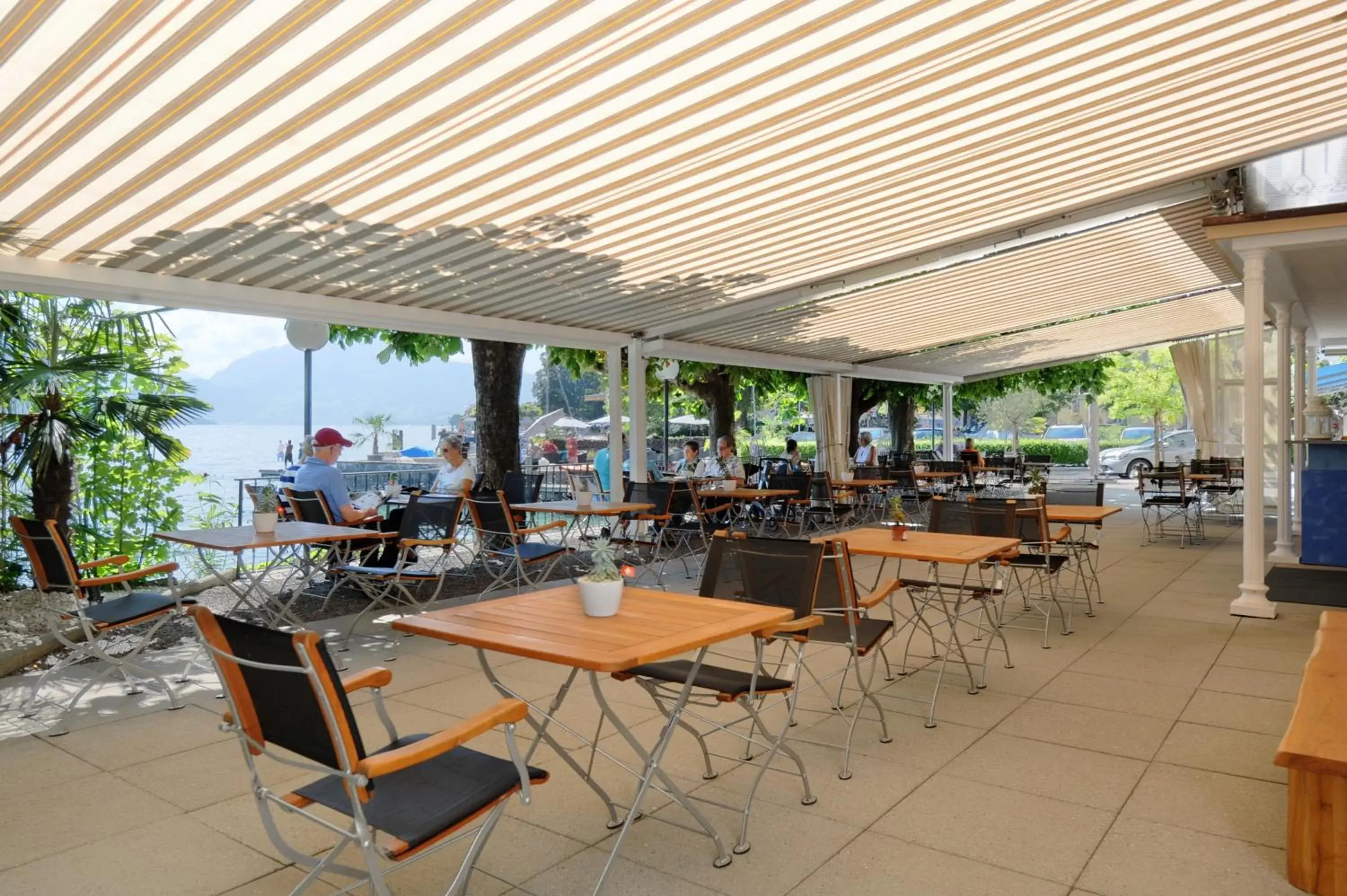 Balcony/Terrace, Restaurant/Places to Eat in Seehof Hotel Du Lac